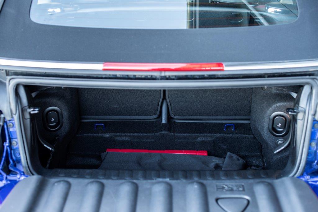 MINI Cooper JCW Cabriolet-image-9
