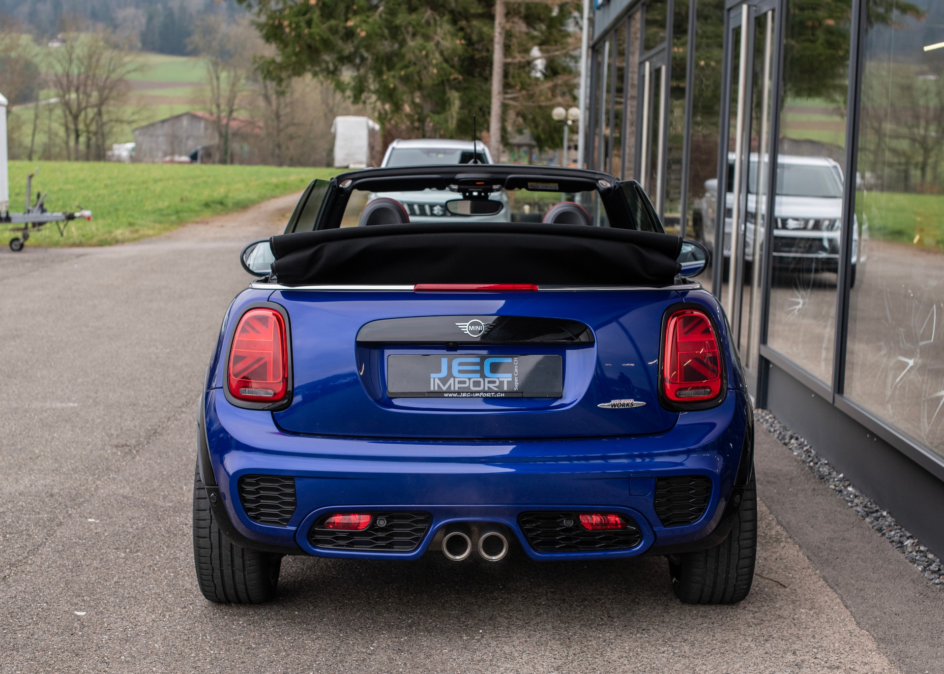 MINI Cooper JCW Cabriolet-image-8