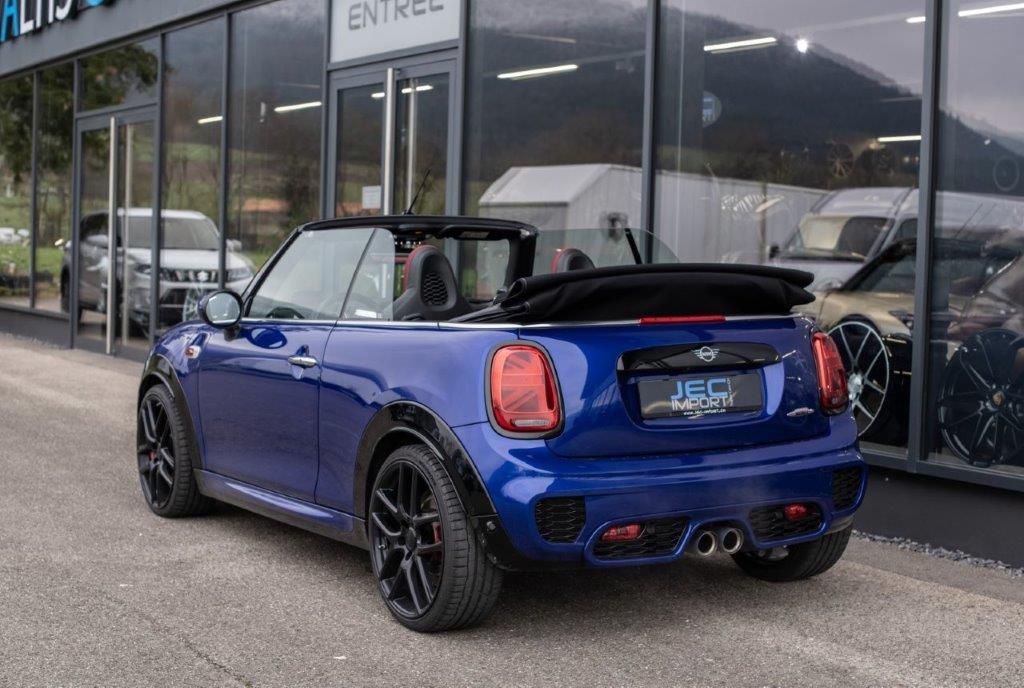 MINI Cooper JCW Cabriolet-image-6