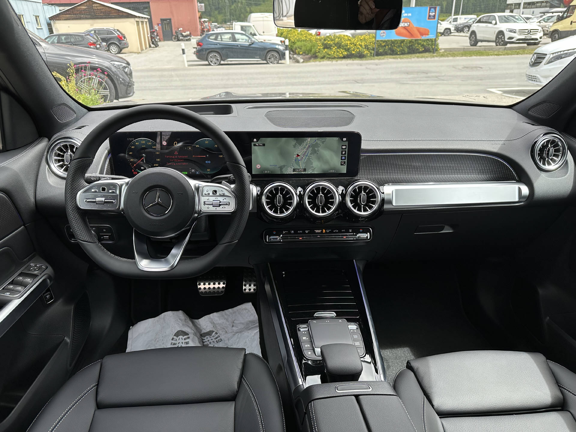 MERCEDES-BENZ EQB 350 AMG Line 4matic-image-9