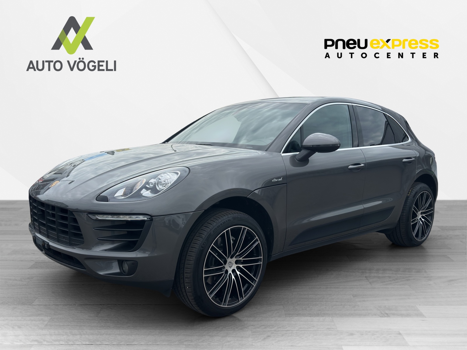 PORSCHE Macan 3.0 V6 S Diesel-showroom-element-1