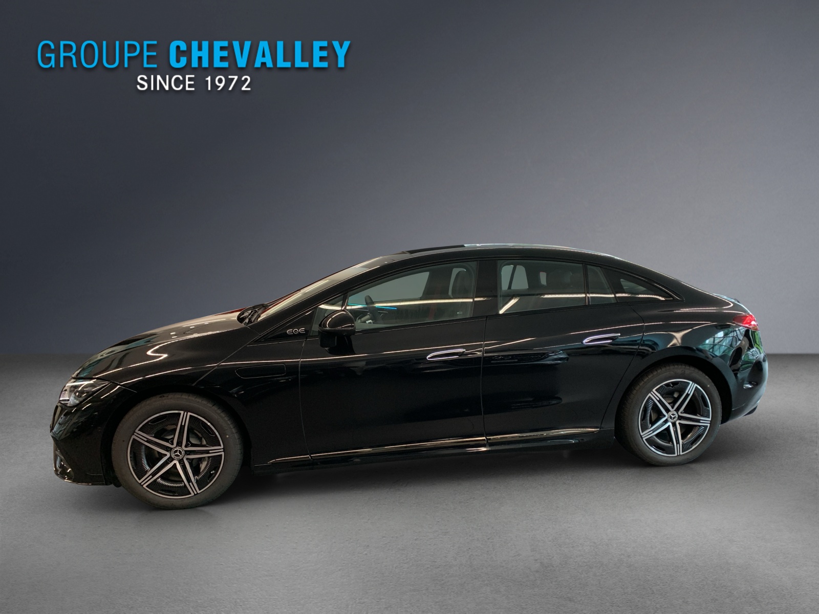 MERCEDES-BENZ EQE 500 4 Matic Executive Edition-showroom-element-1