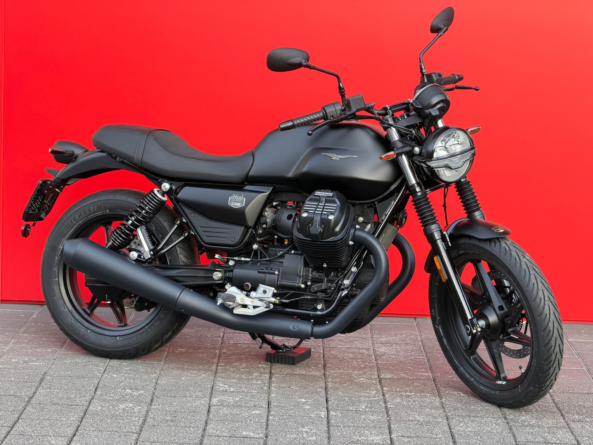 MOTO GUZZI V7 IV 850 Stone E5+-image-1