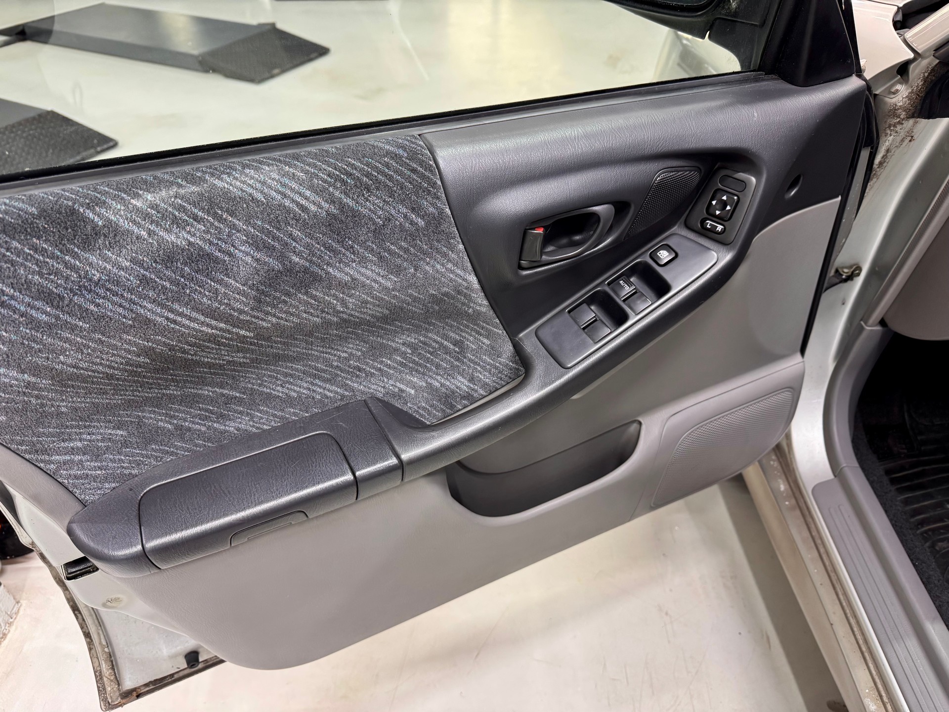 SUBARU Forester 2.0 Comfort Automatic-image-4