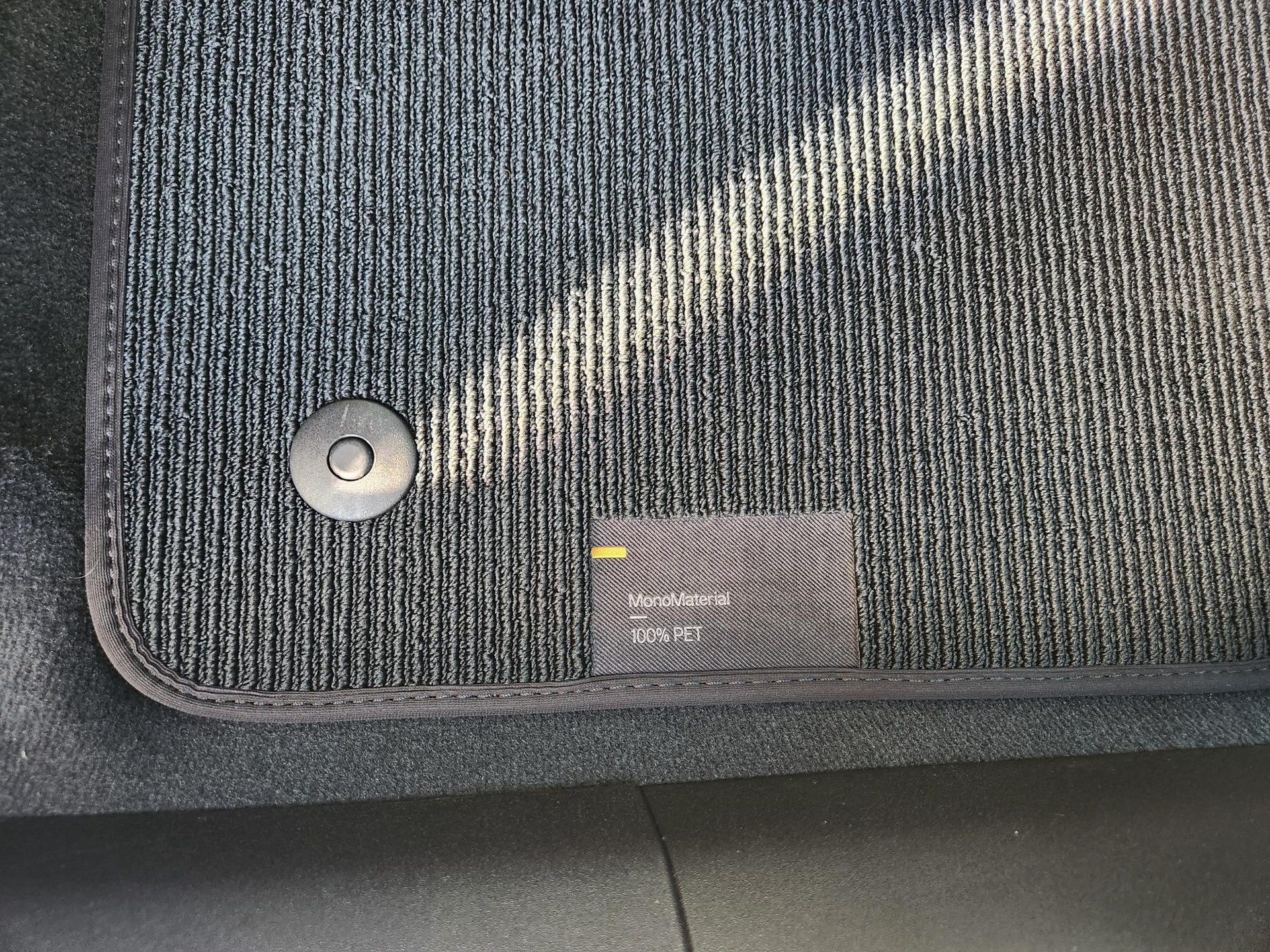 POLESTAR Polestar 4 Long Range Single 100kWh ** GRATIS SERVICE - GLASDACH - PILOT PAKET - HARMAN KARDON SOUND - GARANTIE BIS 07.2034 **-image-16