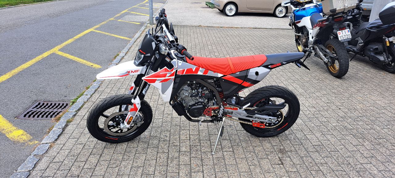 FANTIC XMF 125-image-2