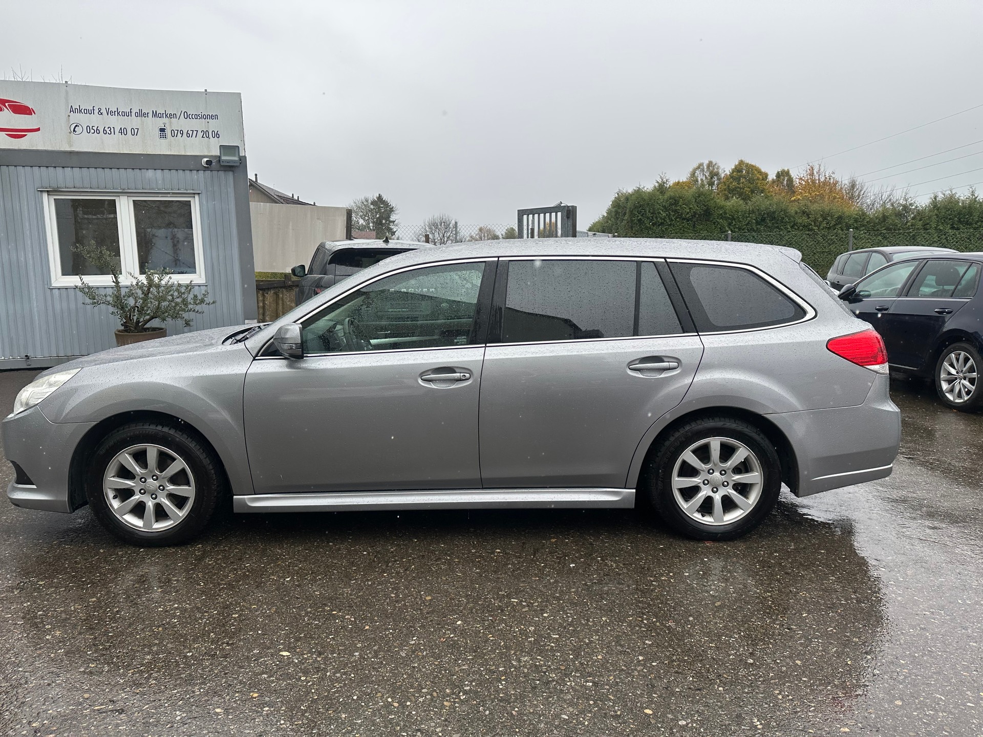 SUBARU Legacy 2.0i Limited AWD-image-4