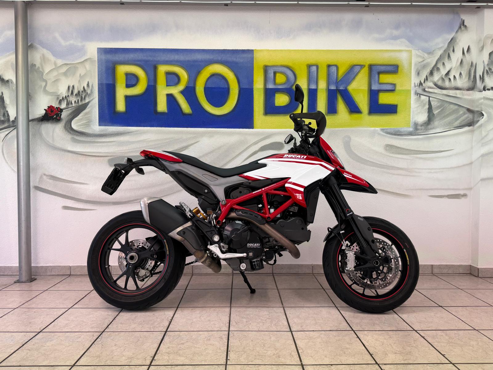 DUCATI Hypermotard 821 SP-showroom-element-1