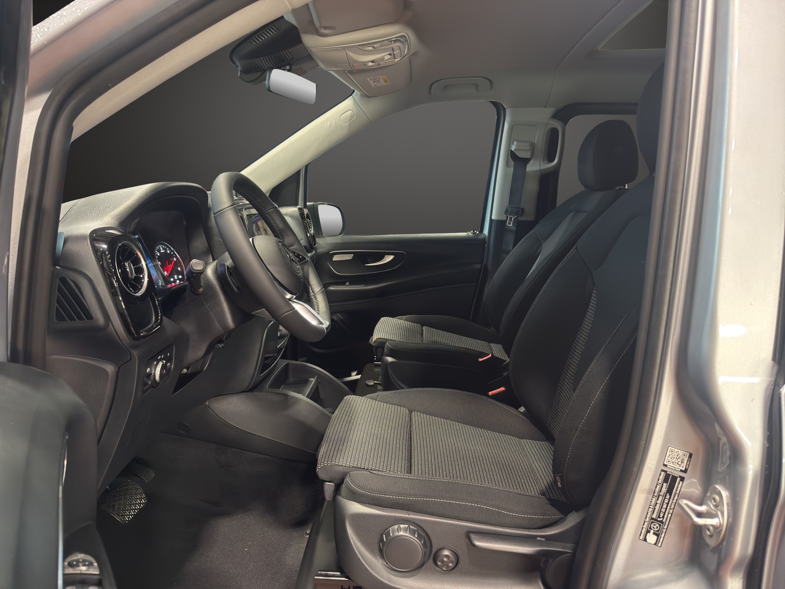 MERCEDES-BENZ Vito 116 CDI Lang Tourer 9G-Tronic 4M Select-image-6