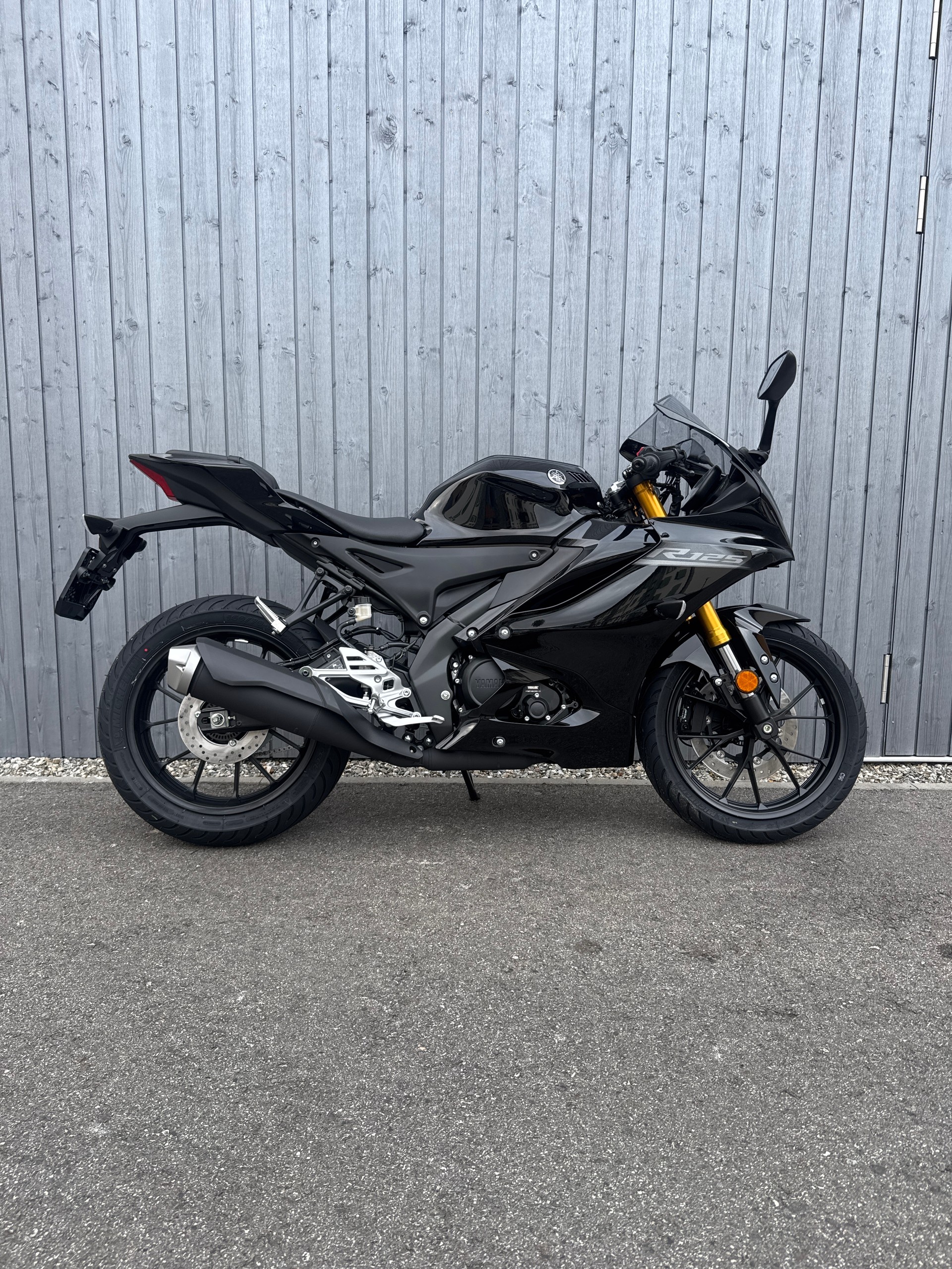 YAMAHA YZF-R 125 ABS-image-0