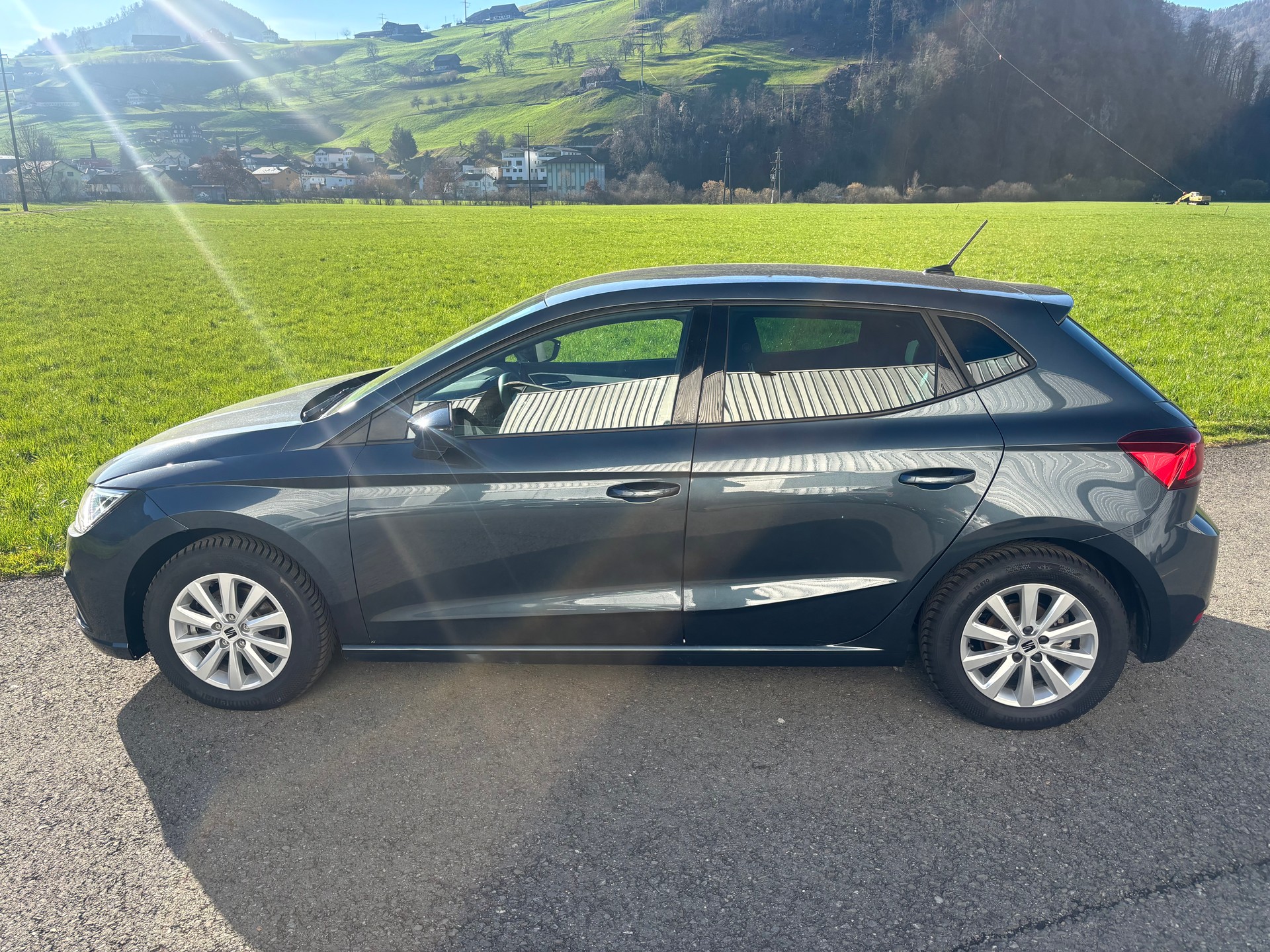 SEAT Ibiza 1.0 EcoTSI Hola FR DSG-image-4