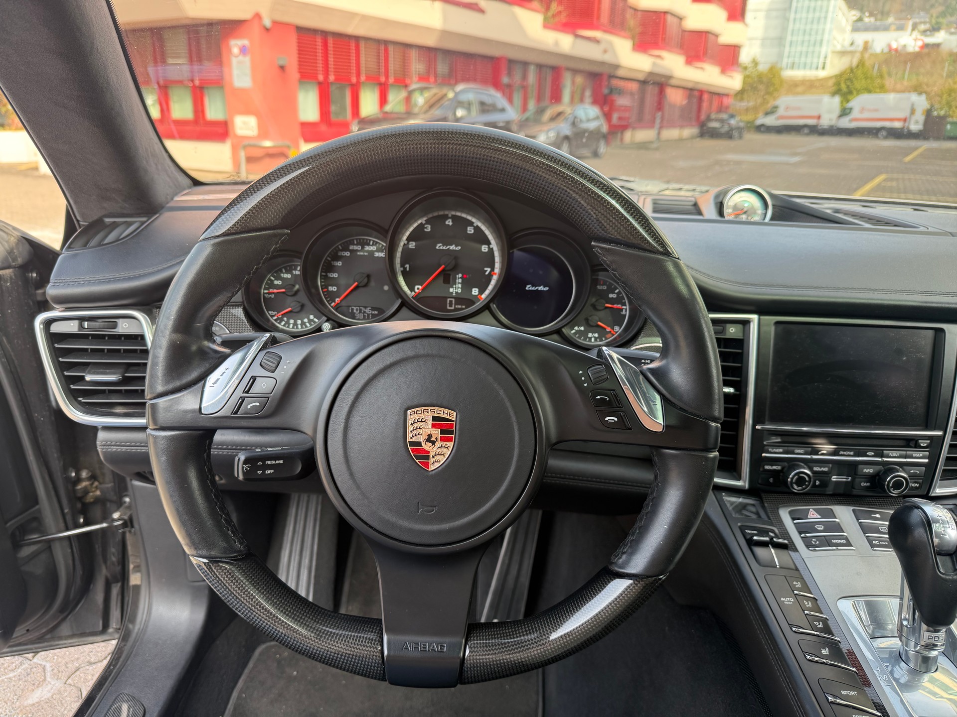 PORSCHE Panamera Turbo 4.8 PDK-image-5