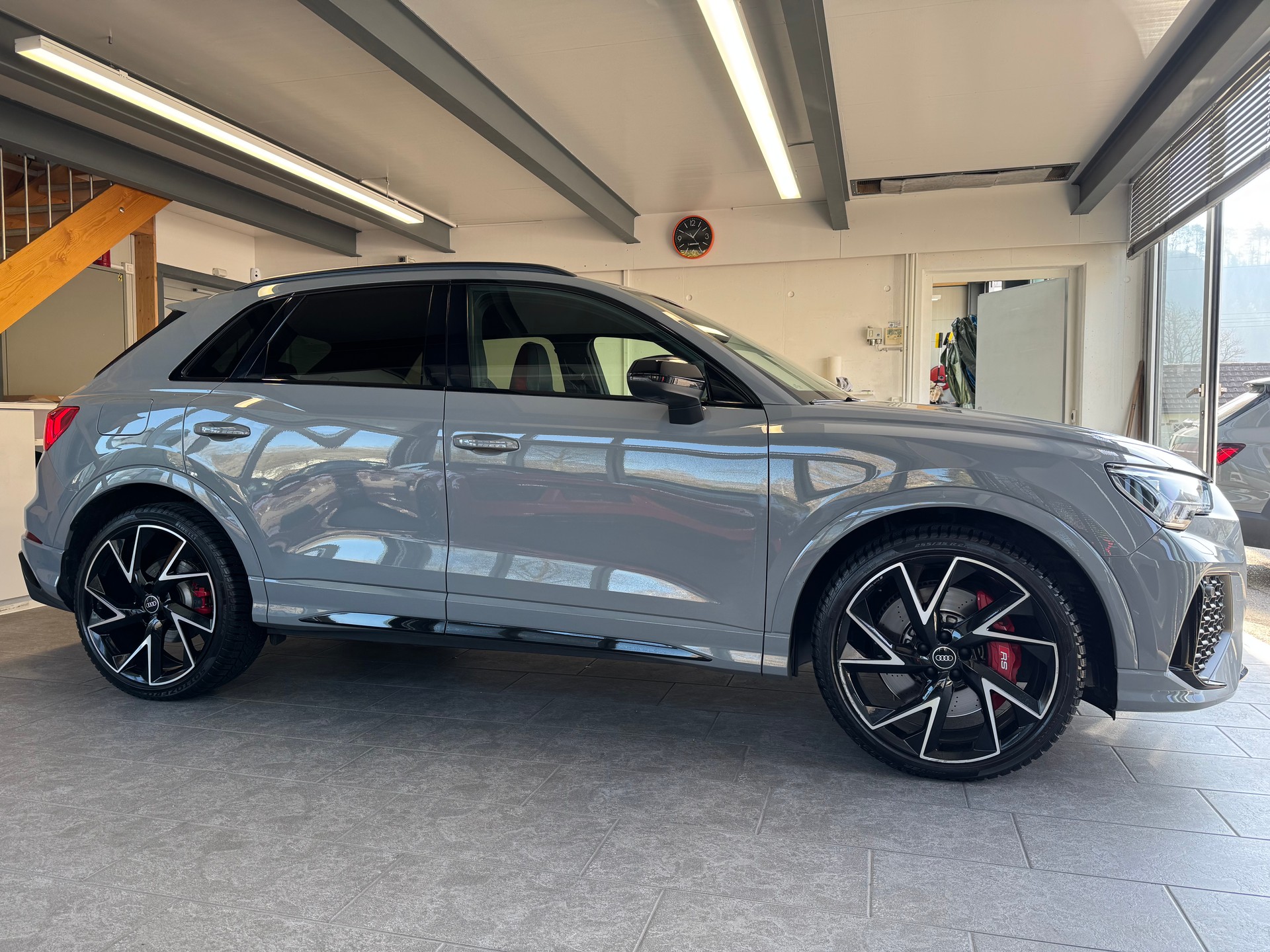 AUDI RS Q3 2.5 TFSI quattro S tronic-image-5