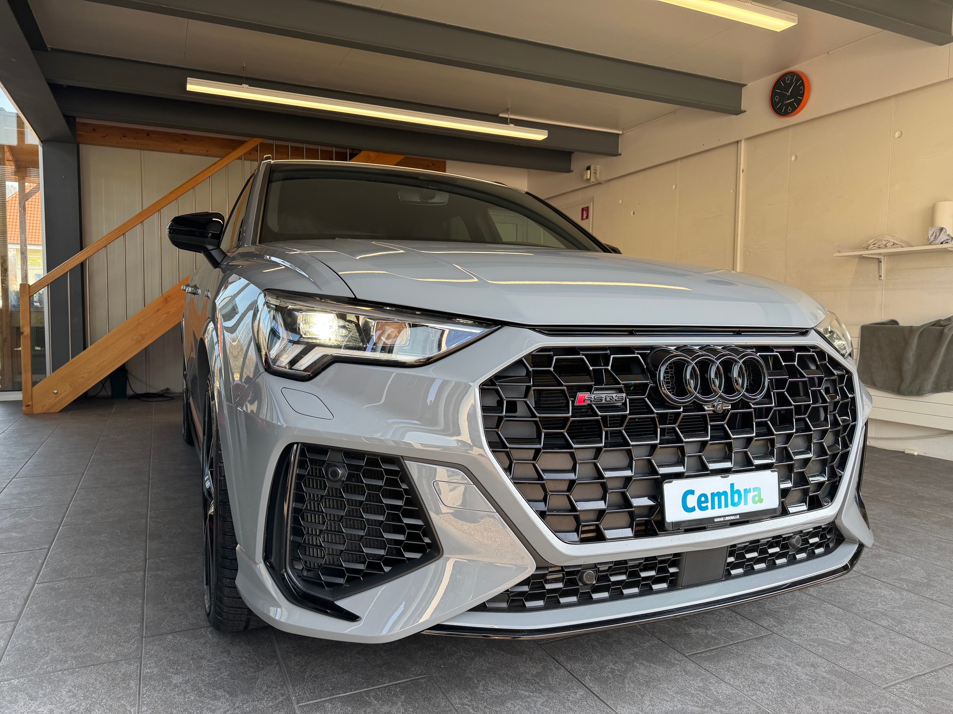 AUDI RS Q3 2.5 TFSI quattro S tronic-showroom-element-2