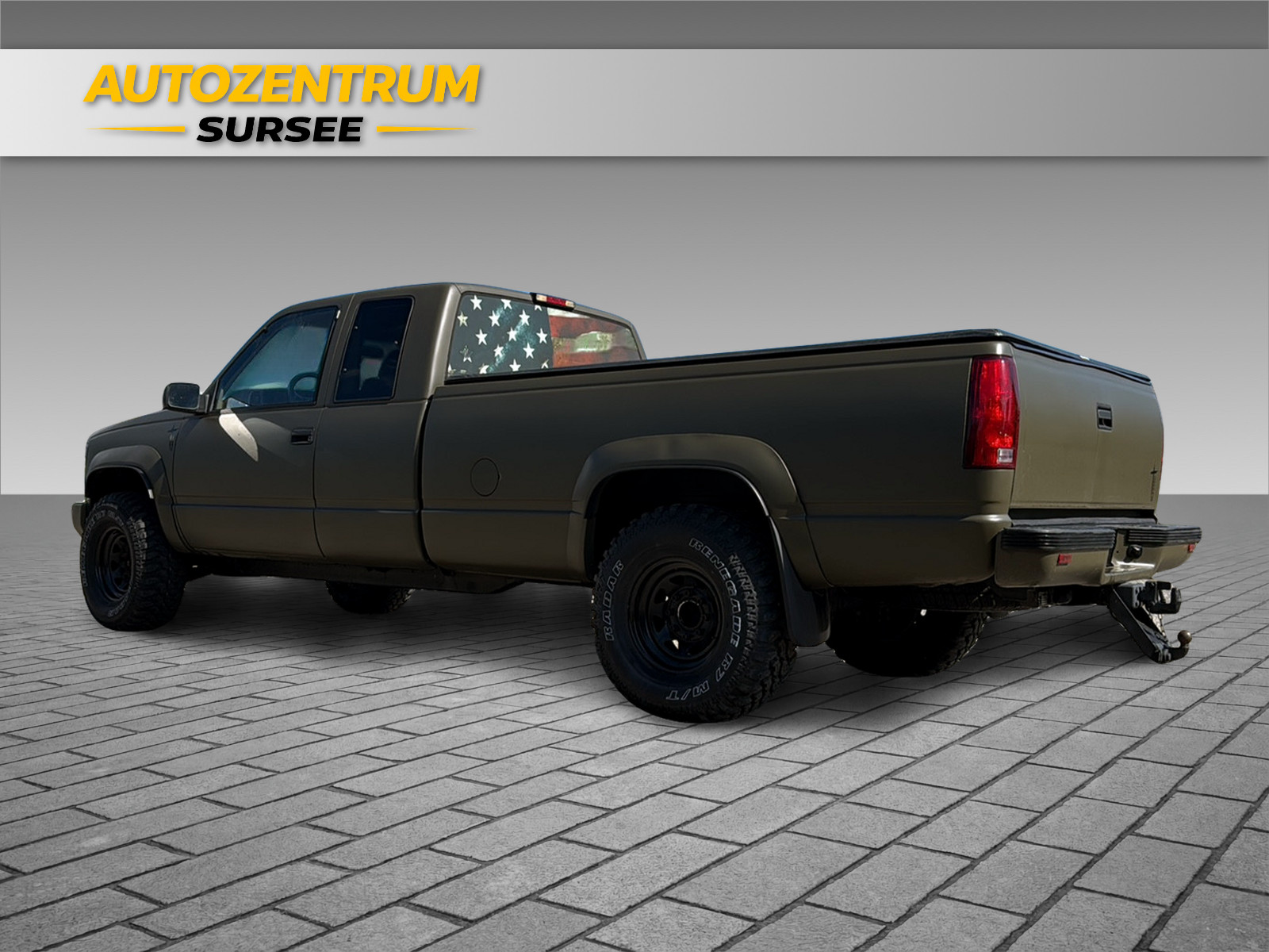 CHEVROLET K2500-showroom-element-2