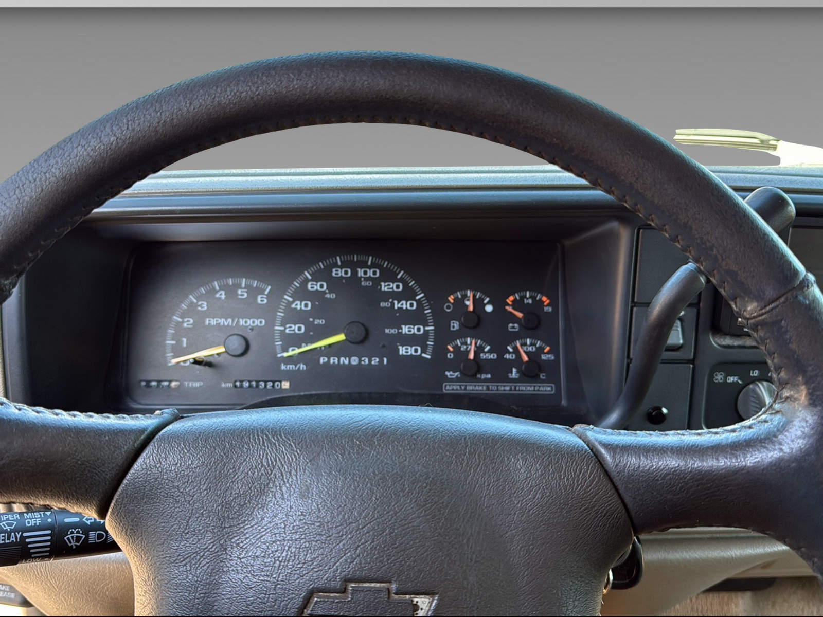 CHEVROLET K2500-image-17