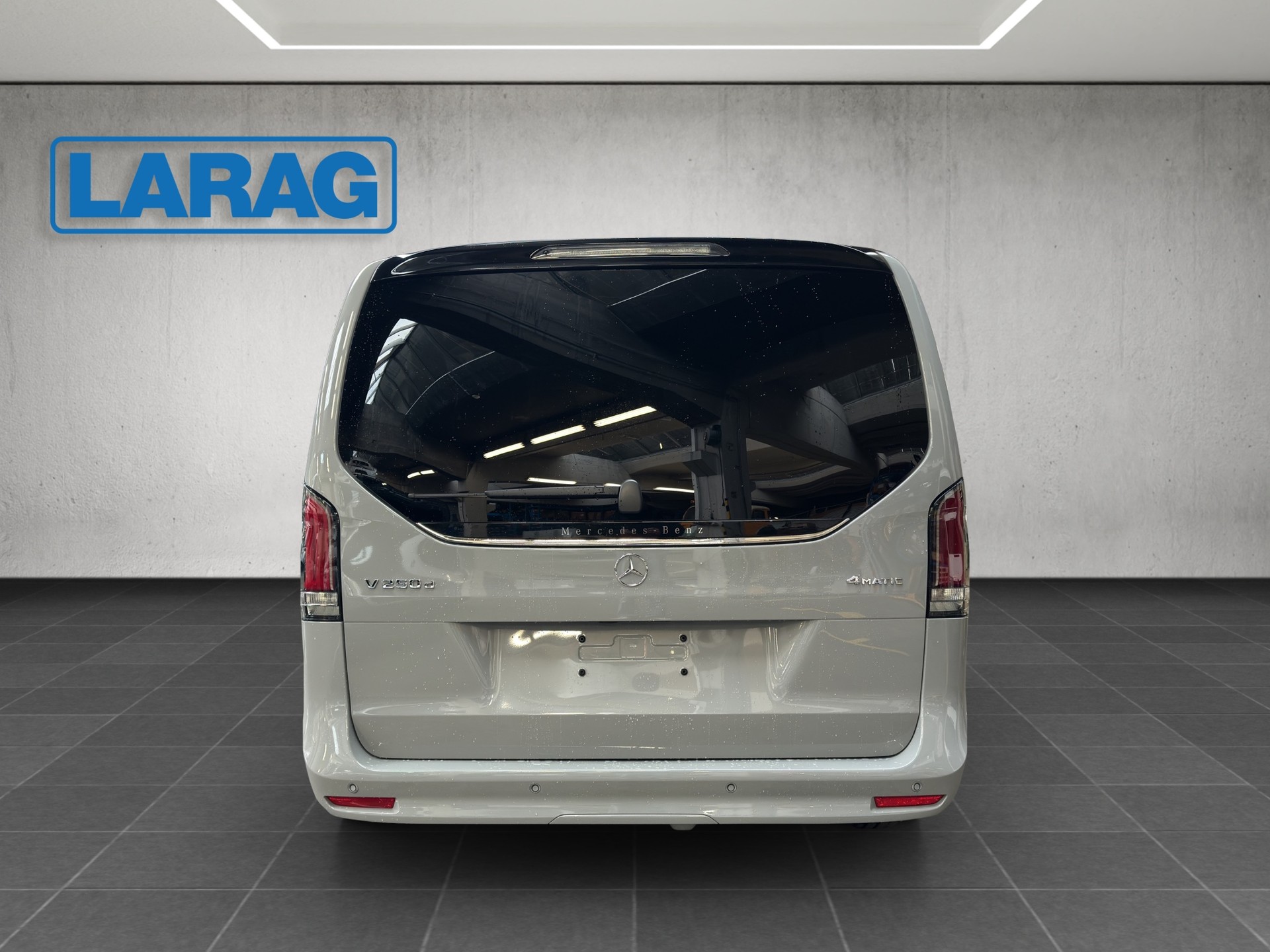 MERCEDES-BENZ V 250 d lang 4Matic Trend 9G-Tronic-image-4