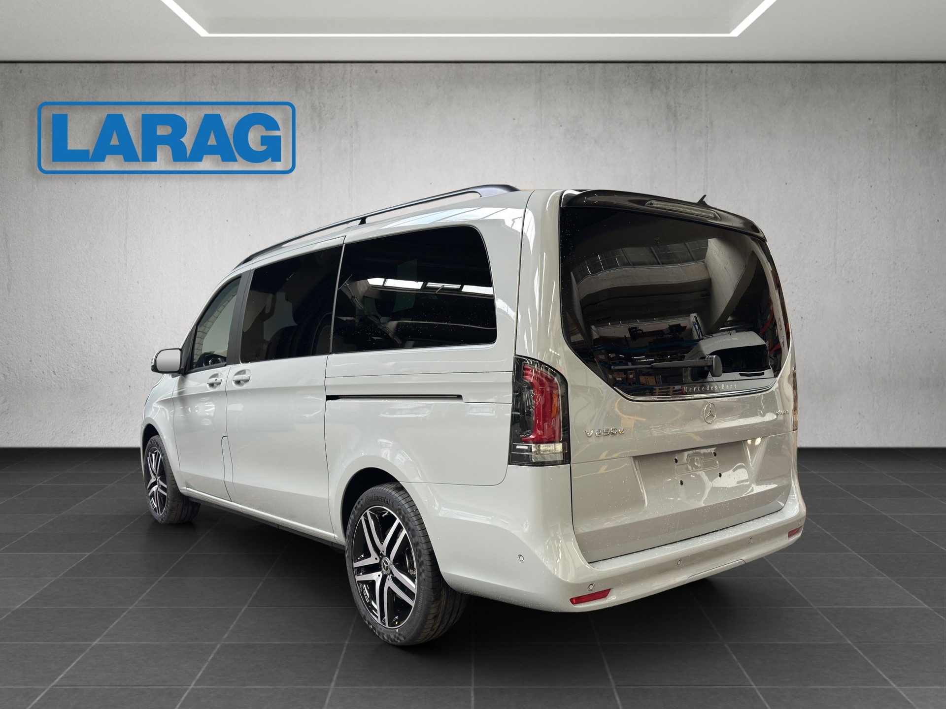 MERCEDES-BENZ V 250 d lang 4Matic Trend 9G-Tronic-image-3