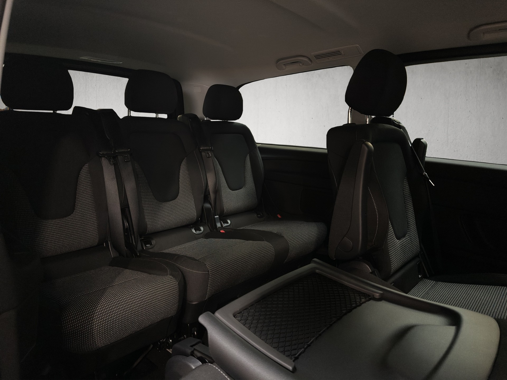 MERCEDES-BENZ V 250 d lang 4Matic Trend 9G-Tronic-image-9