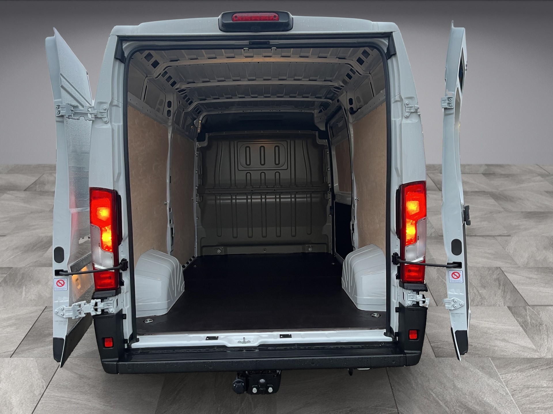 FIAT Ducato 35 L2H2 *AHK, Rückfahrkamera, 270°Flügeltüren, Navi*-image-20