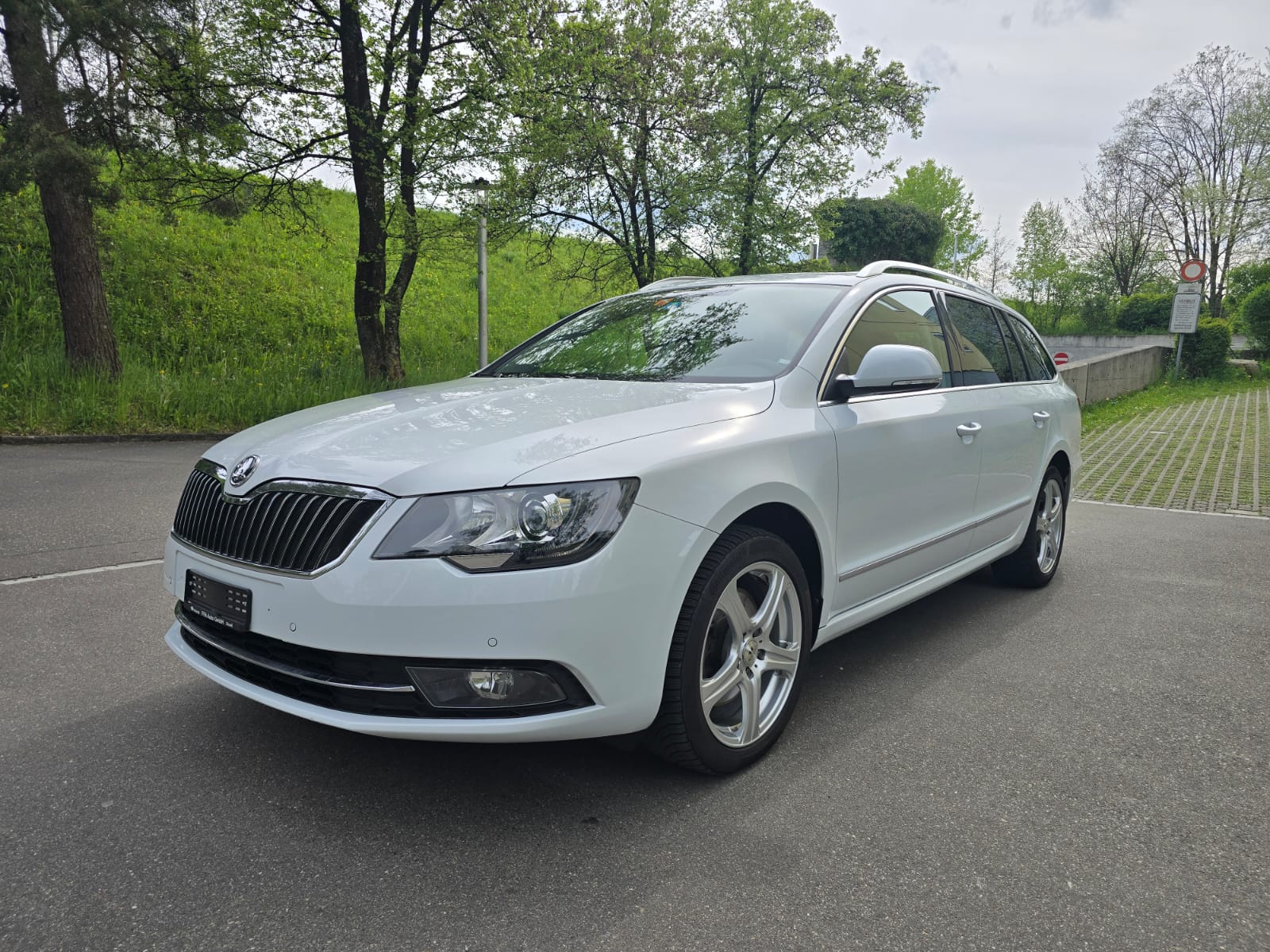 SKODA Superb Combi 2.0 TDi Laurin & Klement 4x4 DSG