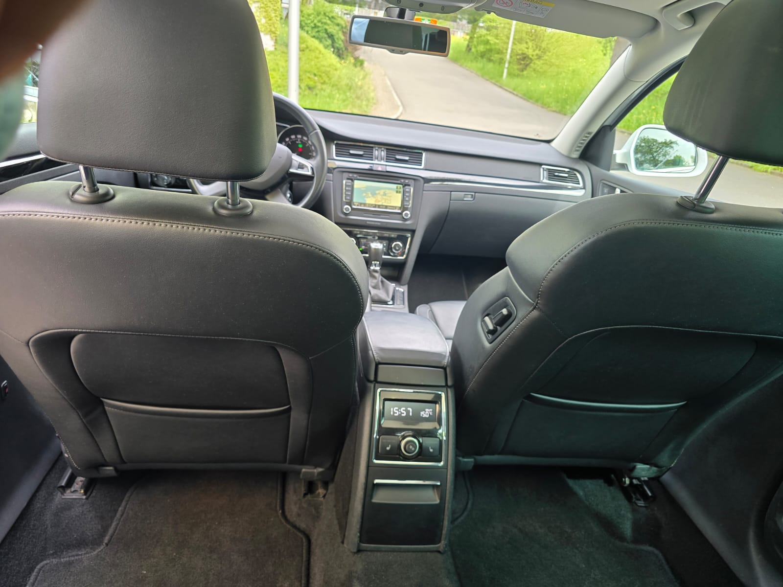 SKODA Superb Combi 2.0 TDi Laurin & Klement 4x4 DSG-image-6