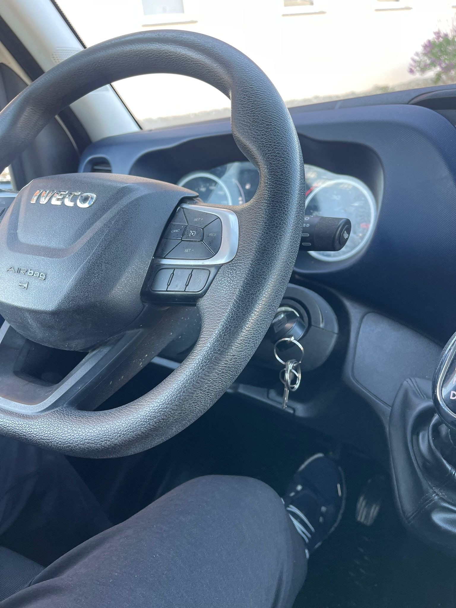 IVECO 35 S 14-image-9