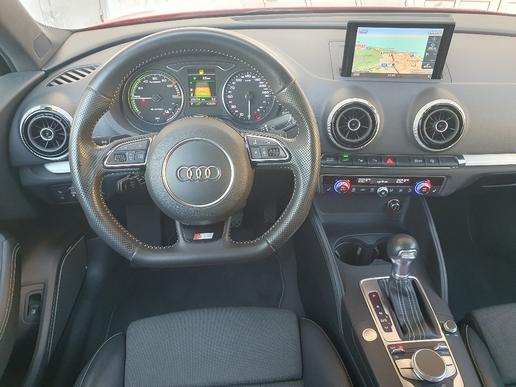 AUDI A3 Sportback 1.4 e-tron Ambition S-tronic-image-5