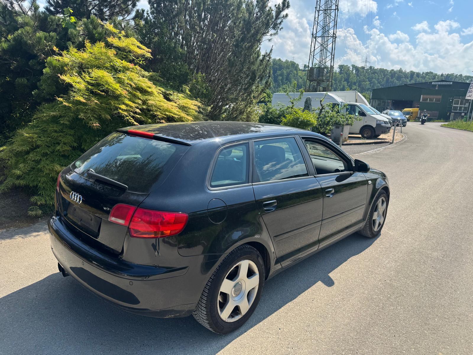 AUDI A3 1.8 Turbo FSI Ambiente-image-8
