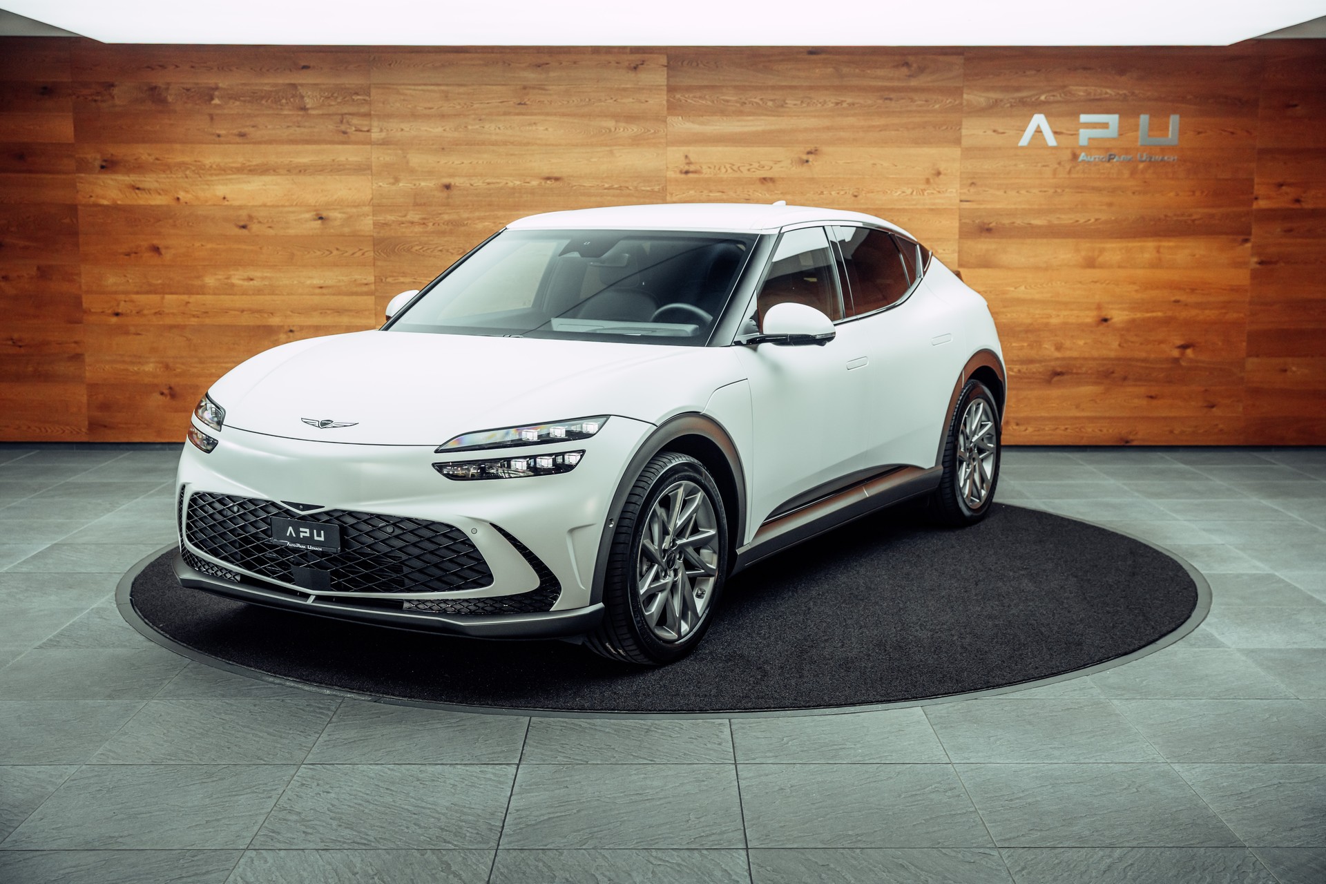 GENESIS GV60 77.4 kWh Sport AWD-showroom-element-3
