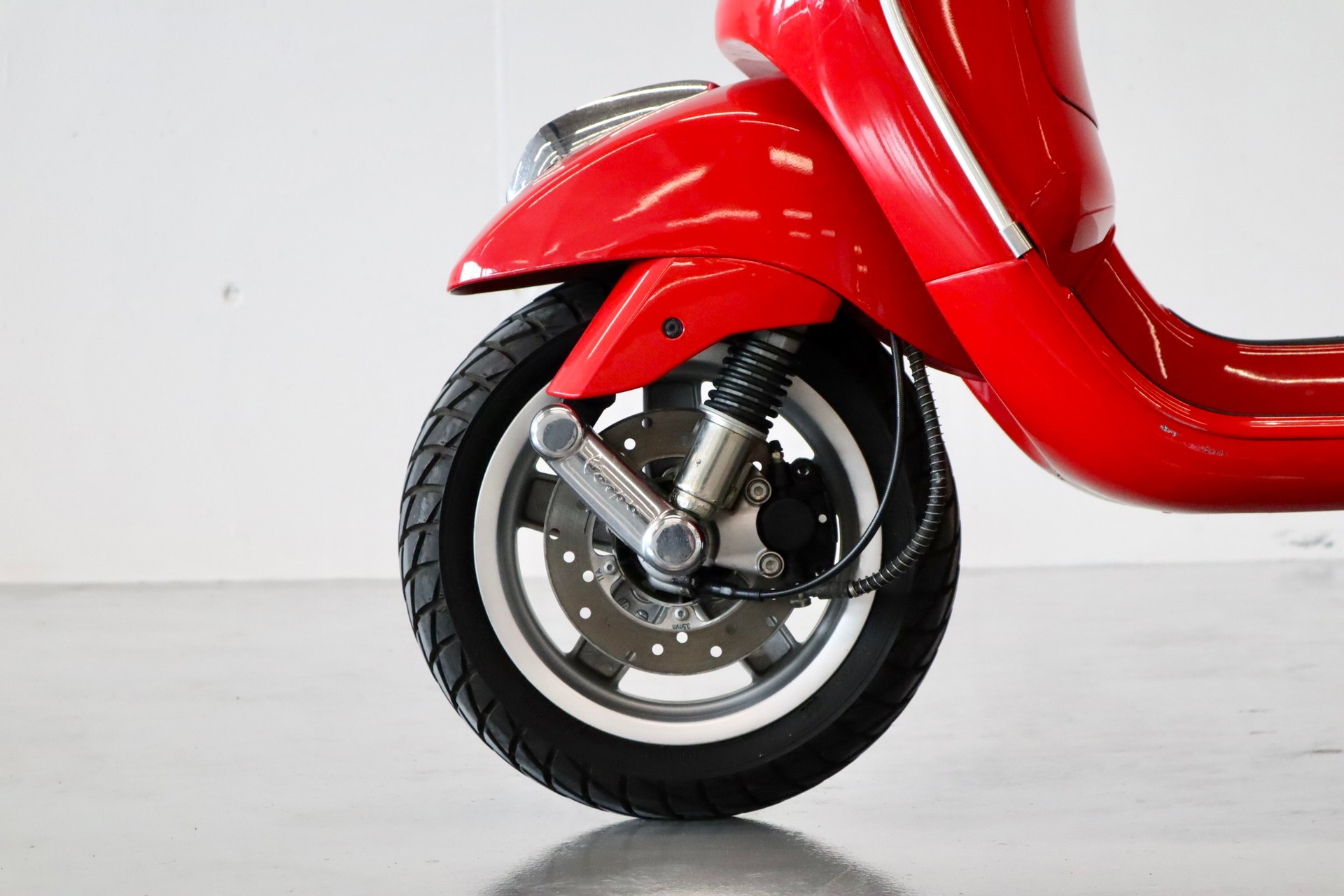 PIAGGIO Vespa 125 i.e. 3V-image-9