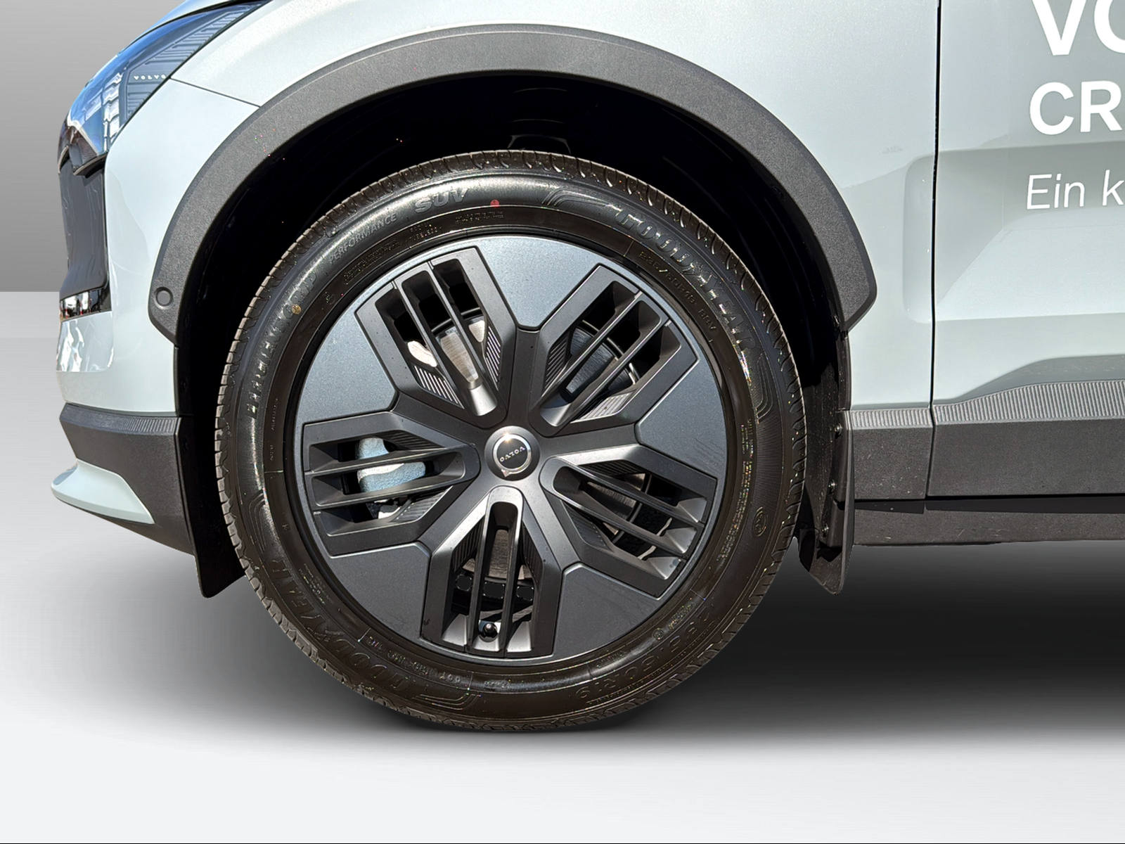 VOLVO EX 30 CC E60 Twin Ultra Performance AWD-image-8