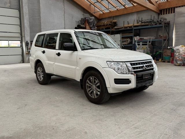 MITSUBISHI Pajero 3.2 DI-D Style Automatic 7 posti