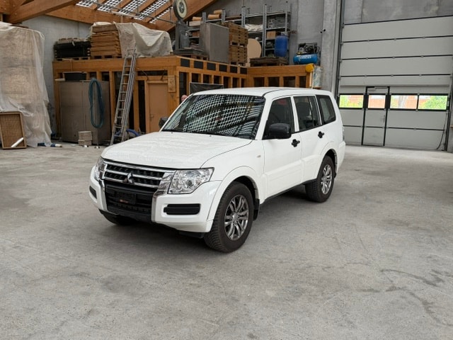 MITSUBISHI Pajero 3.2 DI-D Style Automatic 7 posti-image-7