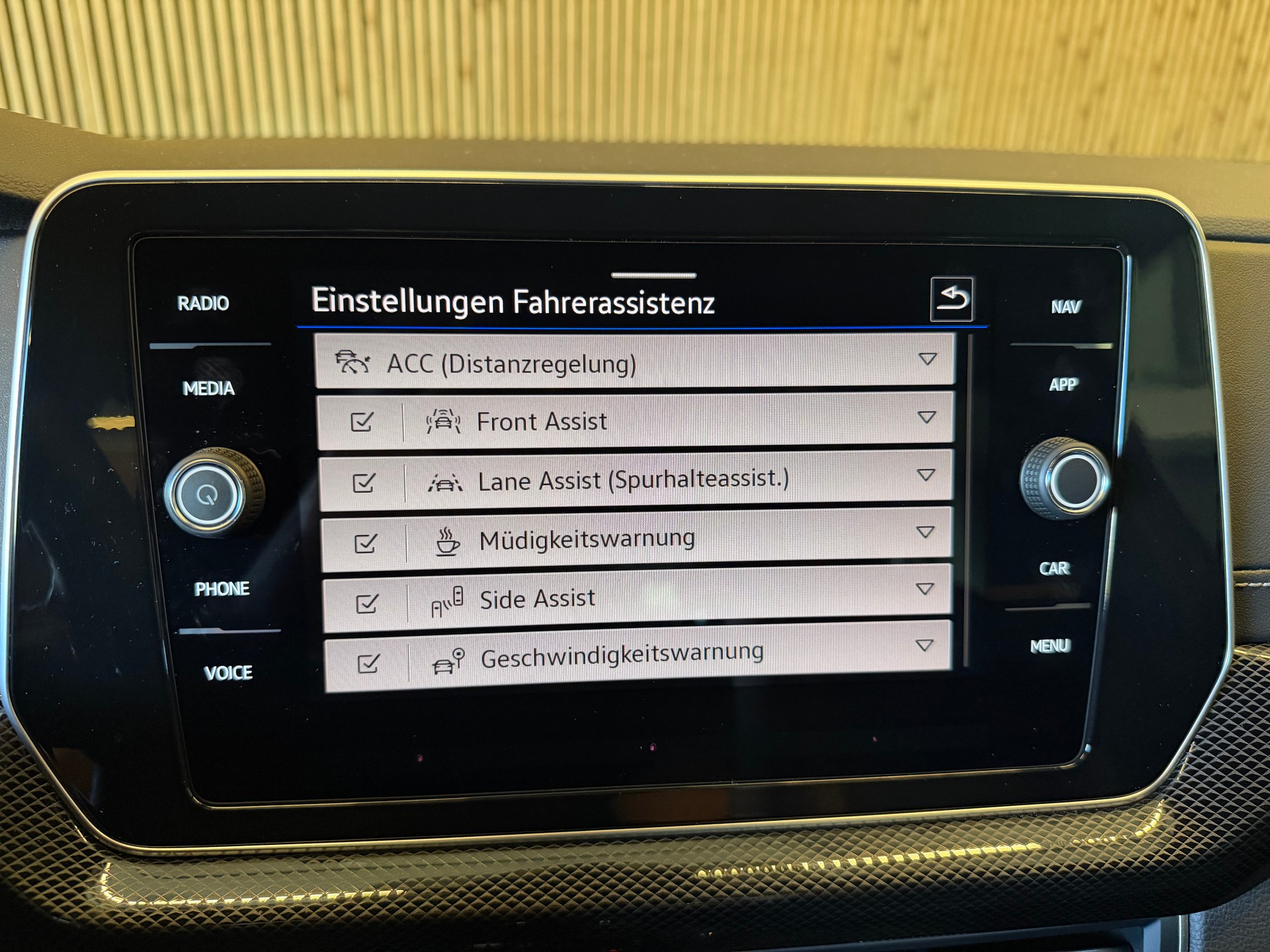 VW T-Cross 1.5 TSI R-Line DSG-image-15