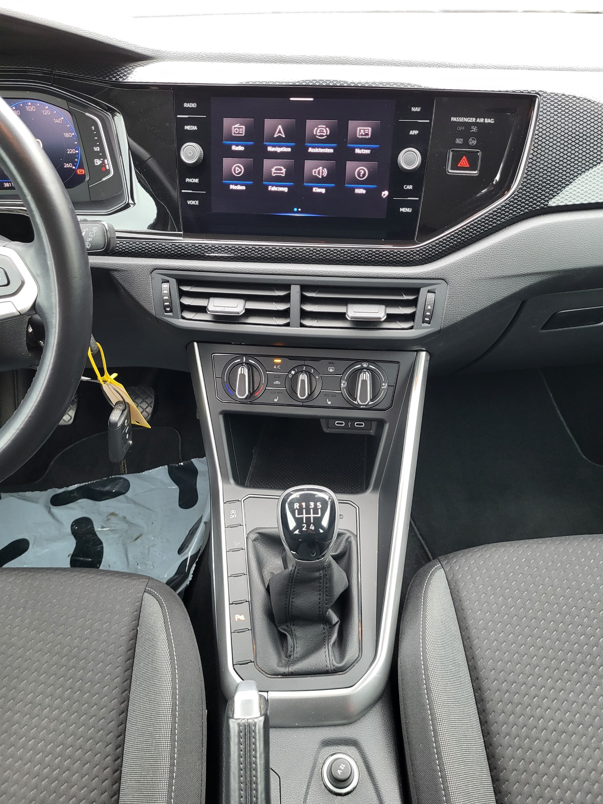 VW Polo 1.0 TSI Life-image-8