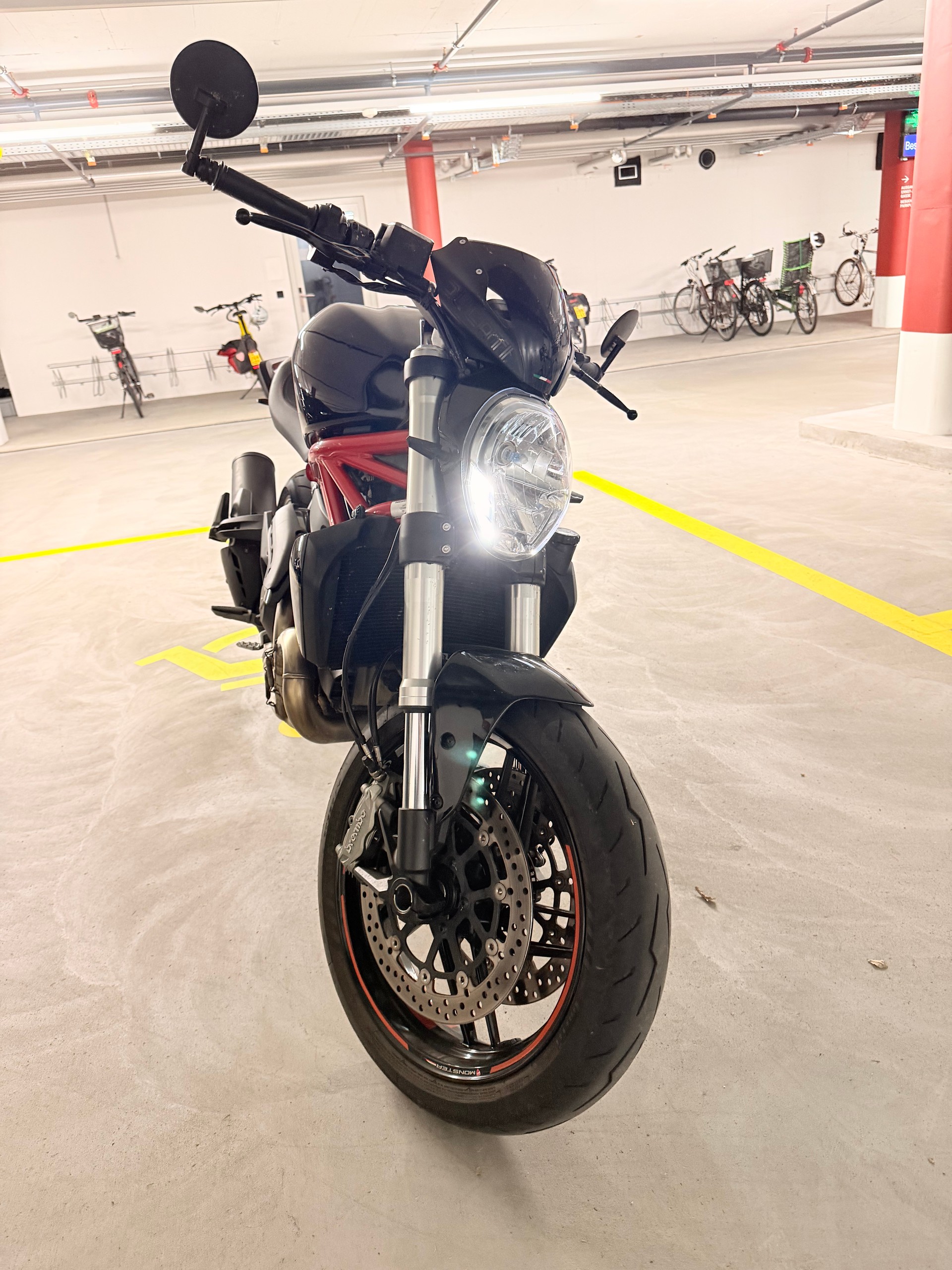 DUCATI Monster 821 ABS (35kW)-image-4