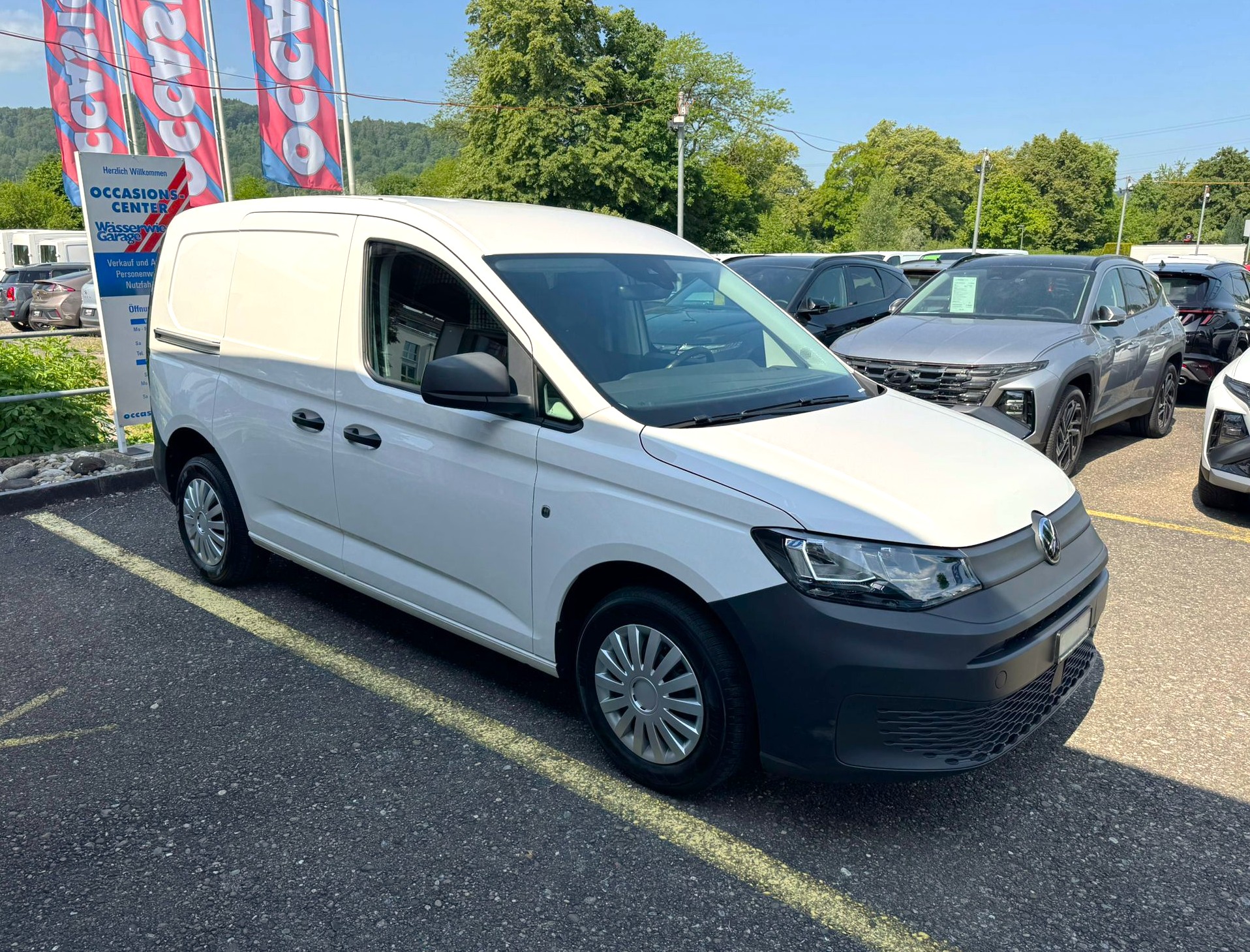 VW Caddy 2.0TDI BlueMotion Technology-image-7