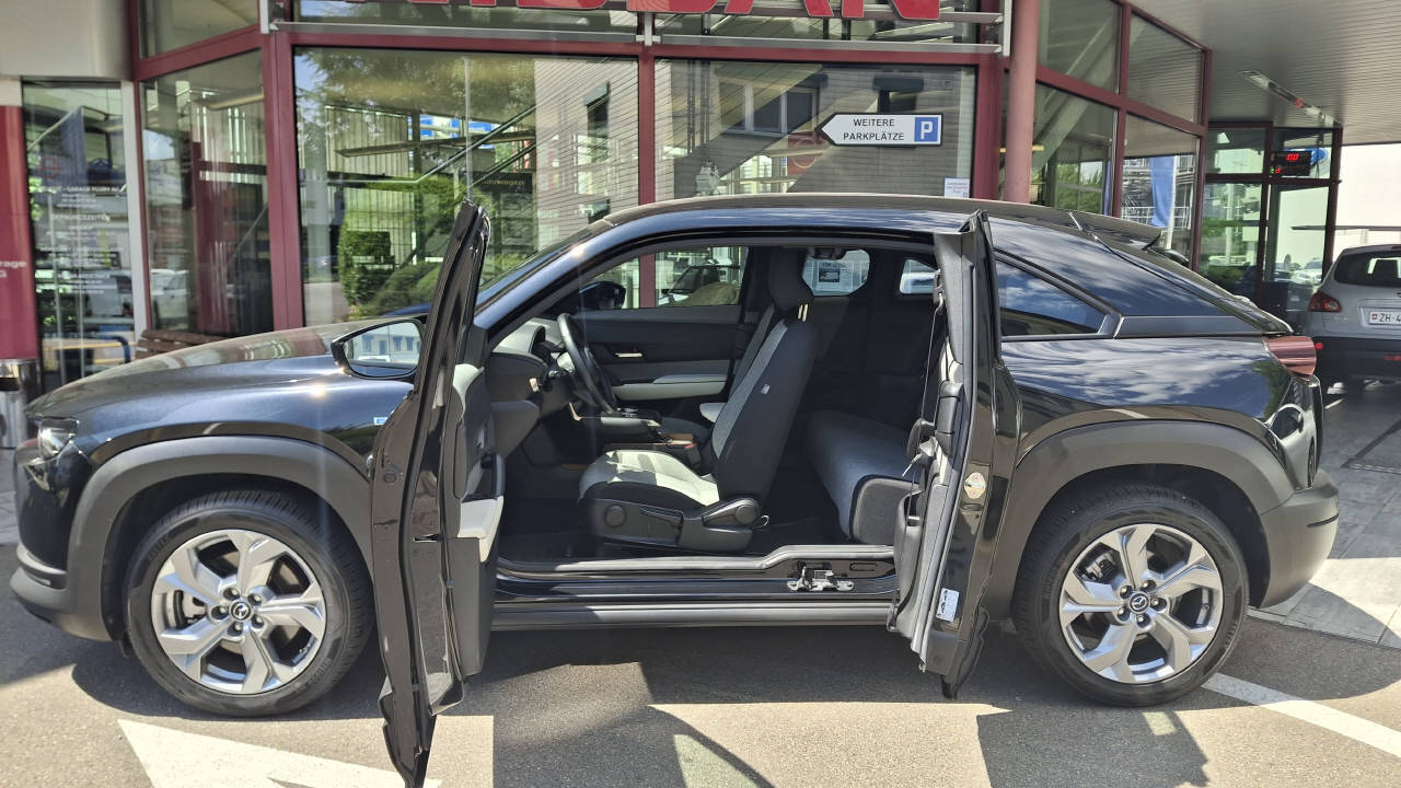MAZDA MX-30 e-Skyactiv Exclusive-Line-image-7