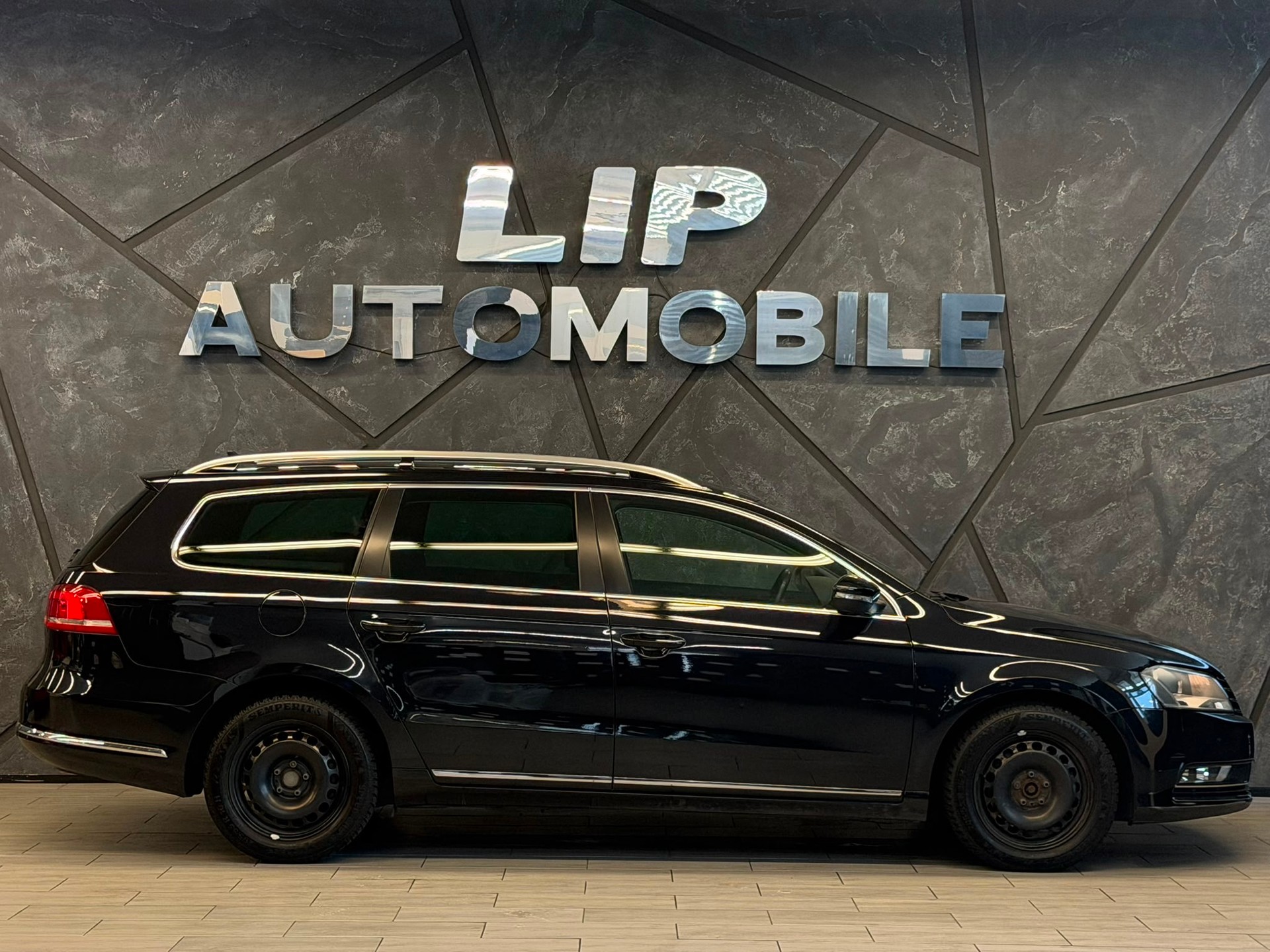 VW Passat Variant 2.0 TDI BMT Comfortline-showroom-element-3