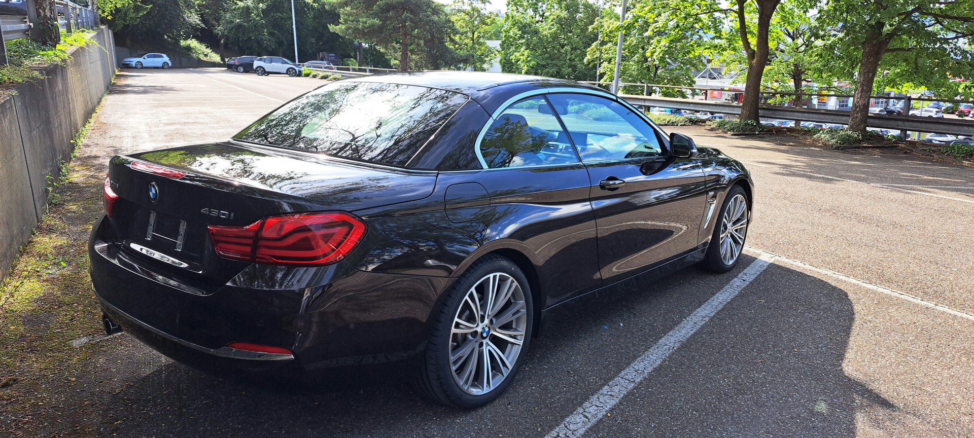BMW 430i xDrive Luxury Cabrio-image-3