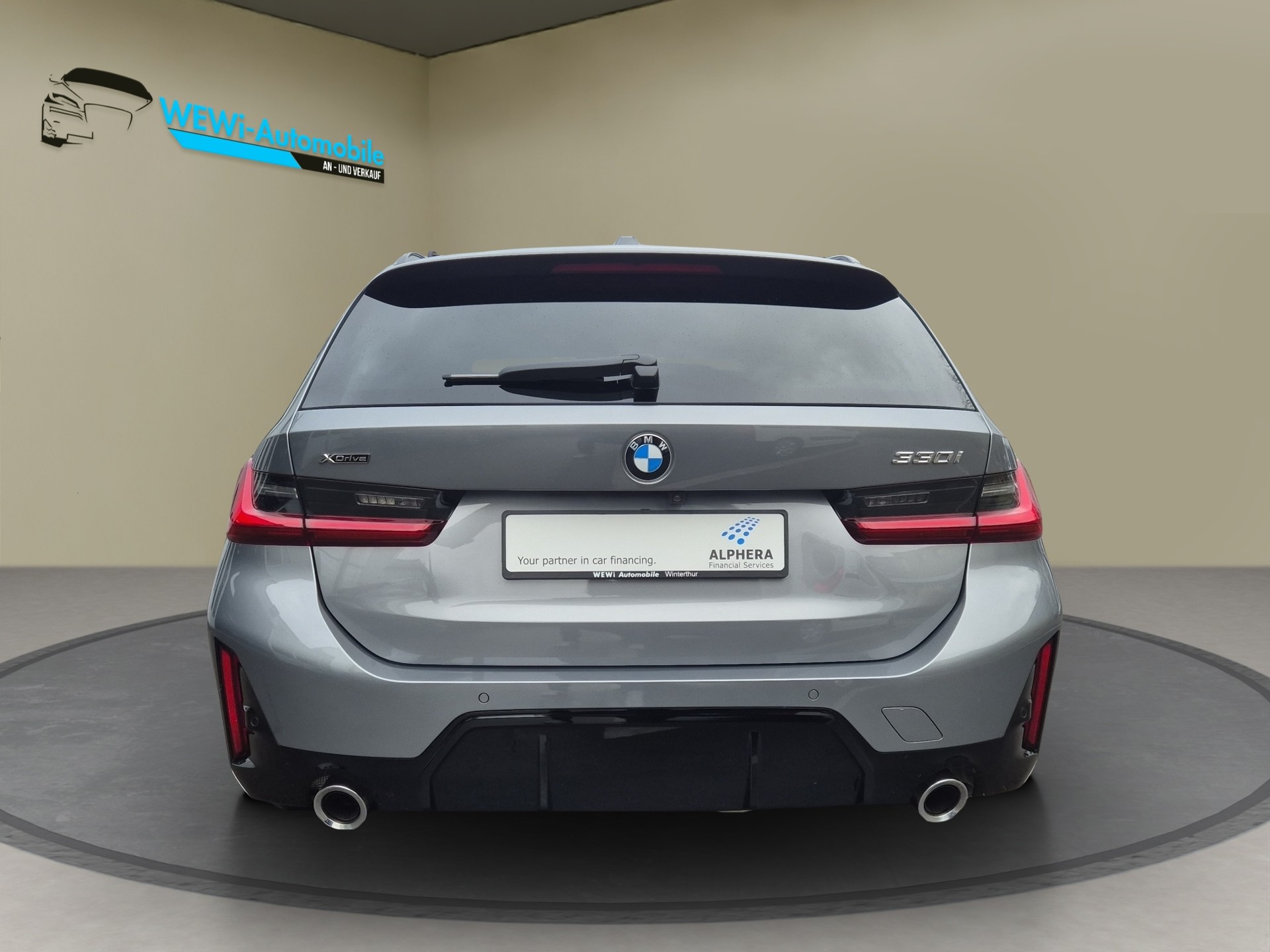 BMW 330i Touring xDrive Steptronic M Sport-showroom-element-3
