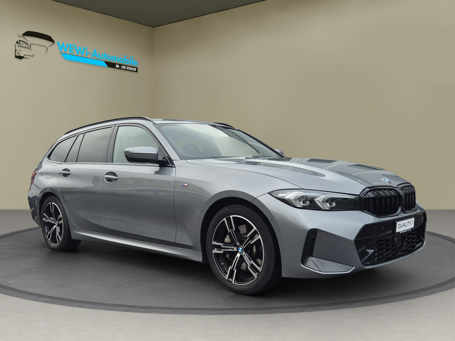 BMW 330i Touring xDrive Steptronic M Sport-image-6