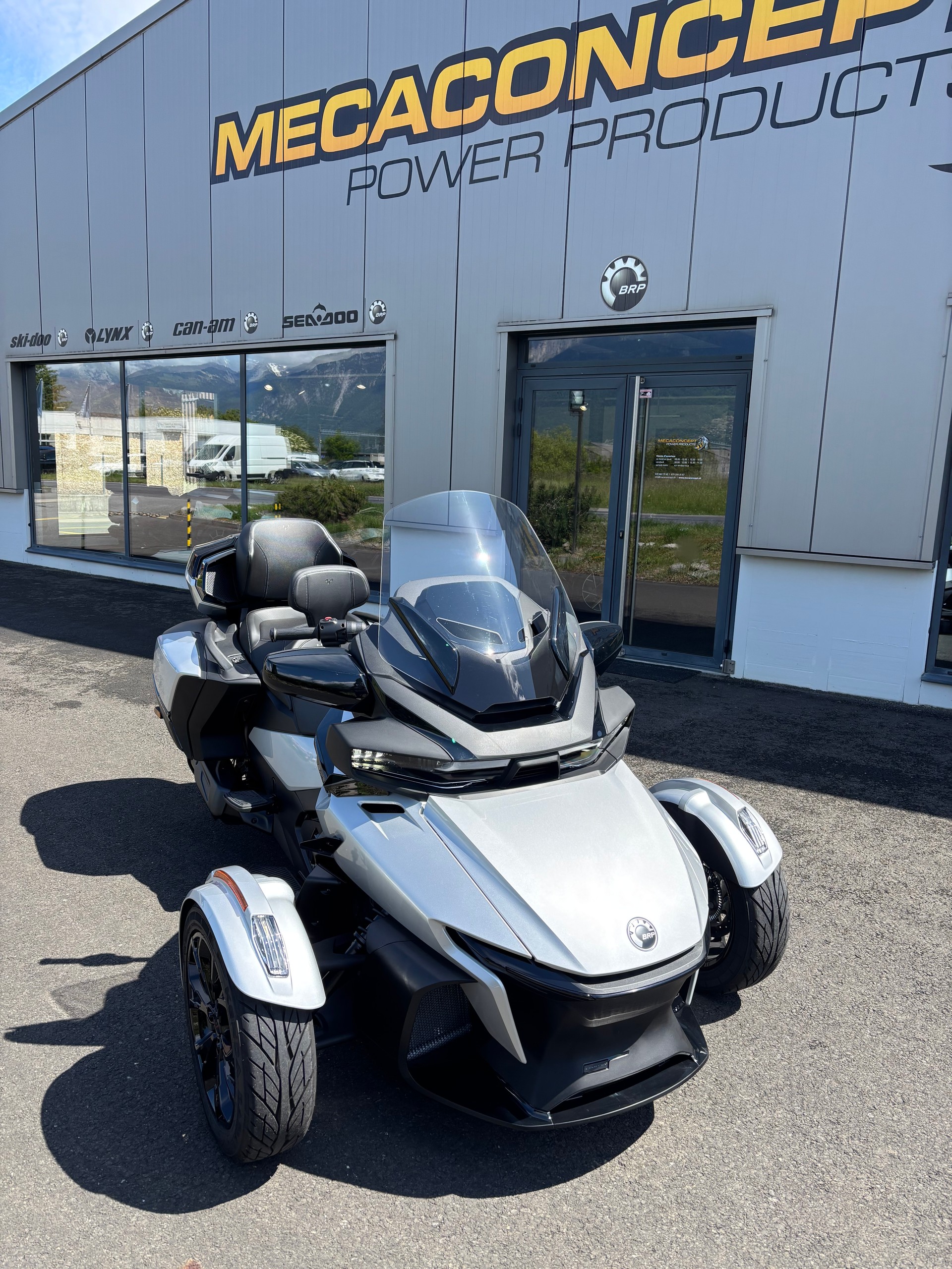 CAN-AM Spyder RT-LTD Dark Edition SE6-image-2