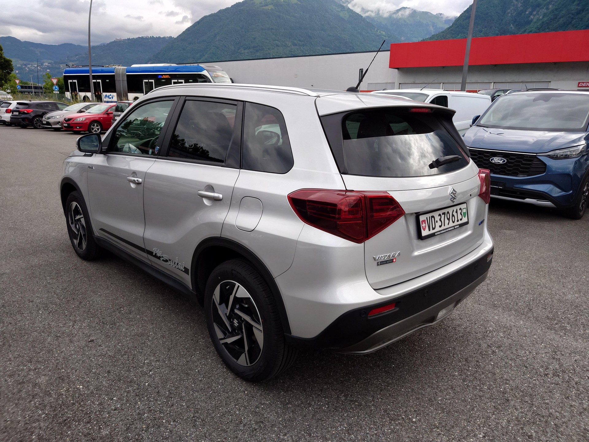 SUZUKI Vitara 1.5 Piz Sulai Top Hybrid 4x4-showroom-element-3
