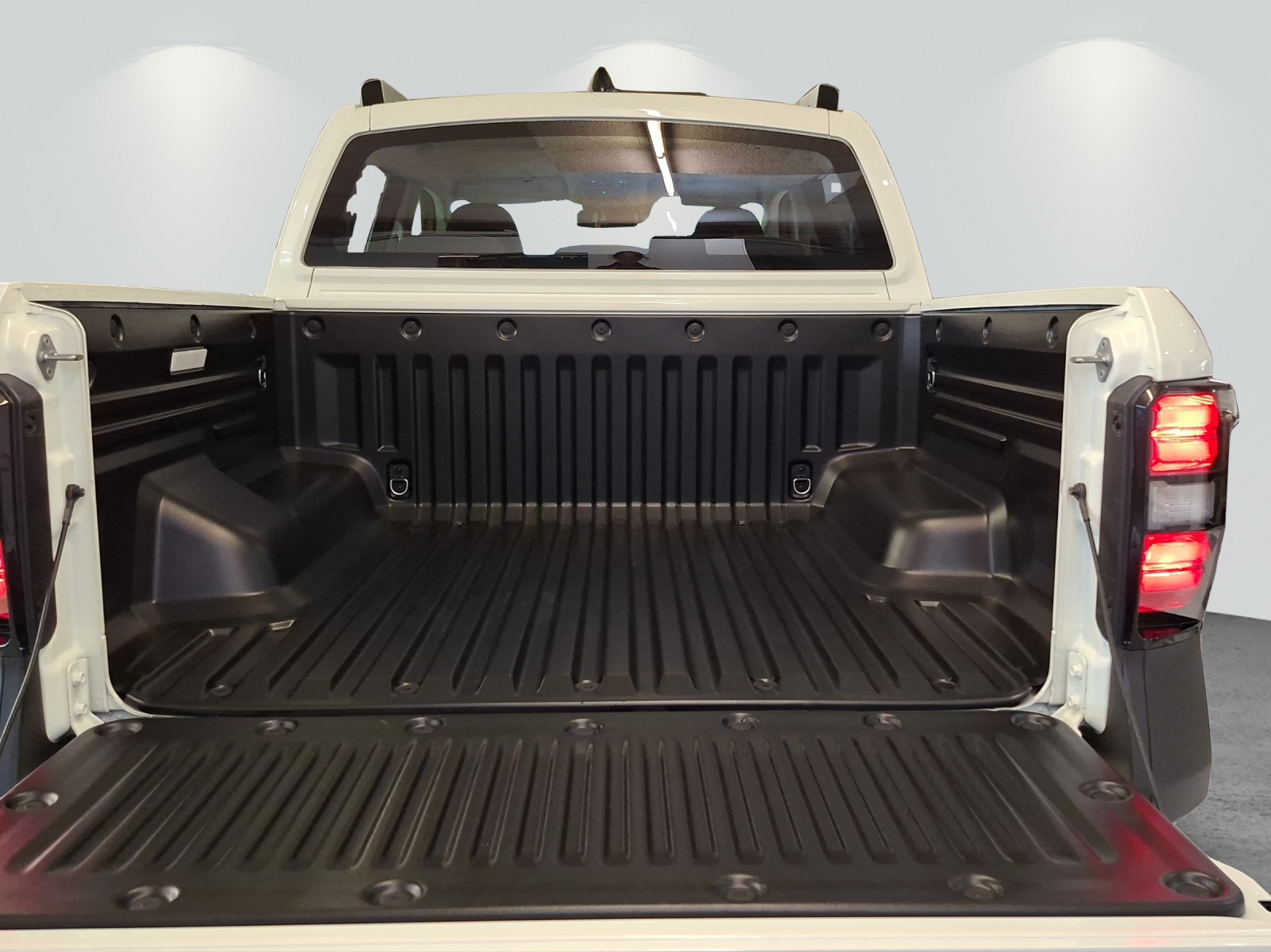 KGM-SsangYong Musso 2.2 e-XDI Platinum-image-14