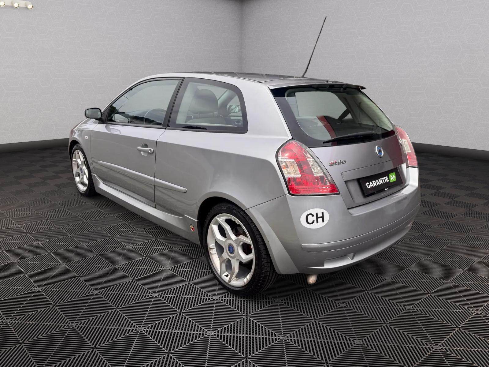 FIAT Stilo 2.4 20V GT-image-2