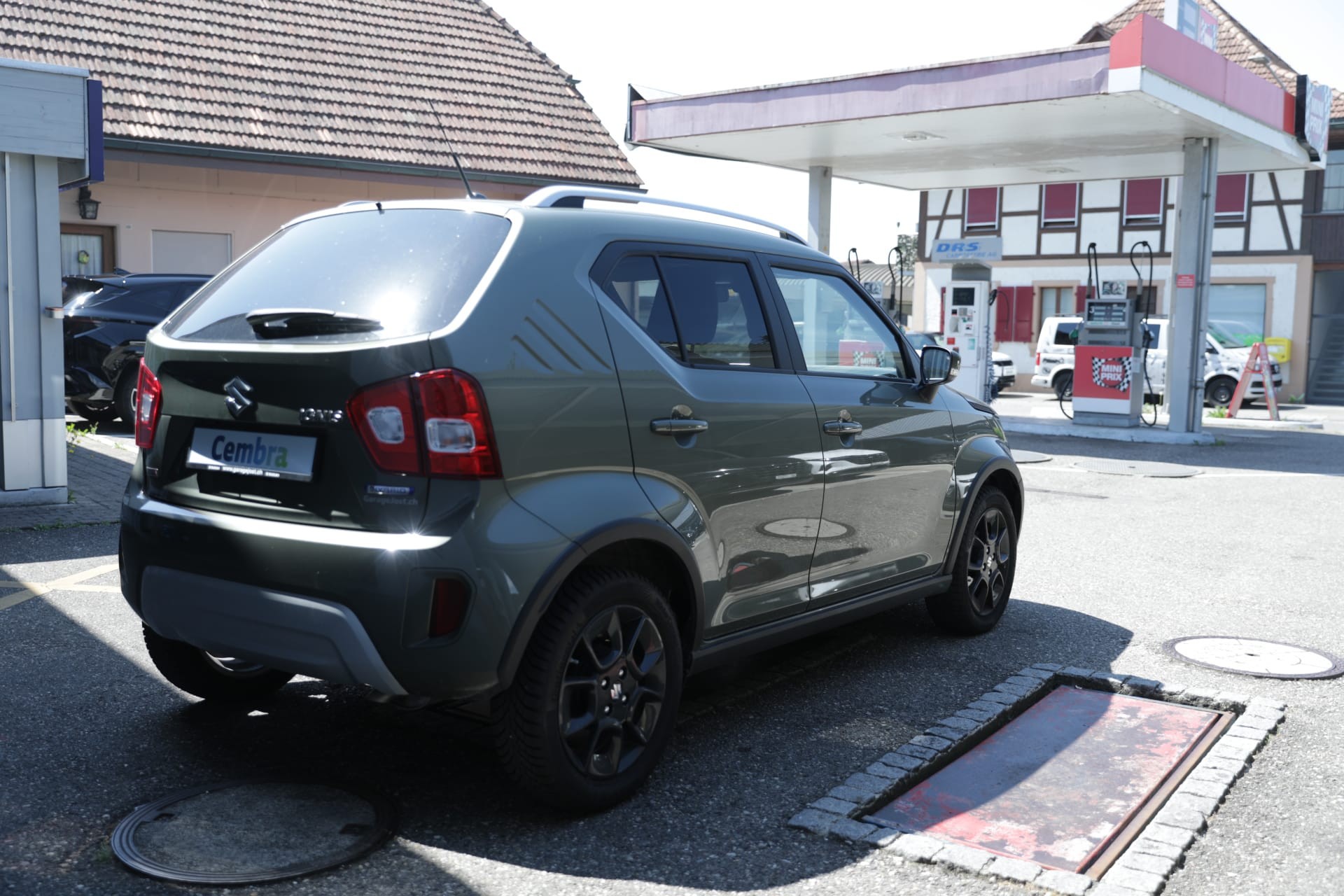SUZUKI Ignis 1.2i Compact Top Hybrid CVT-showroom-element-3