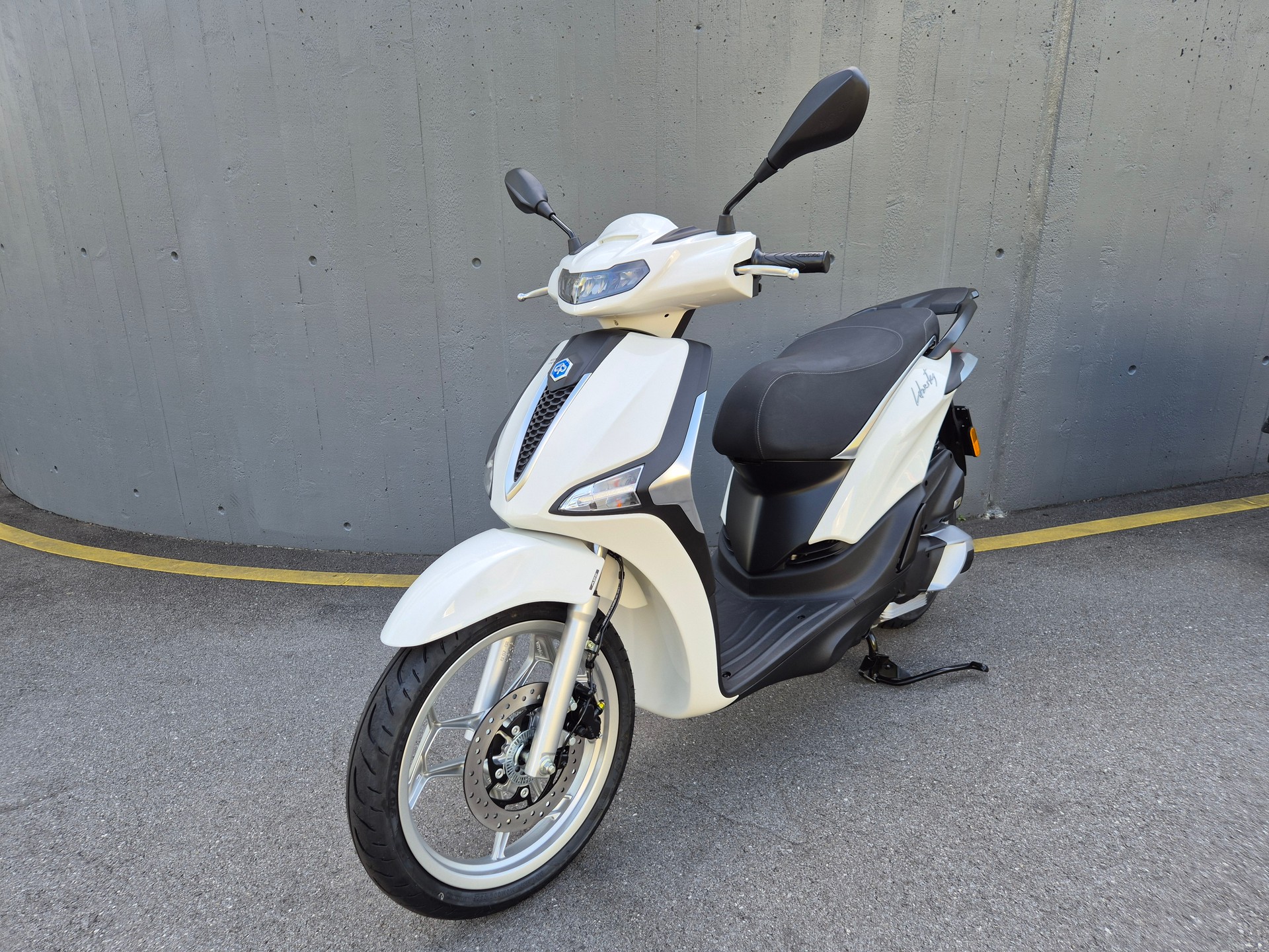PIAGGIO Liberty 125 ABS-image-3
