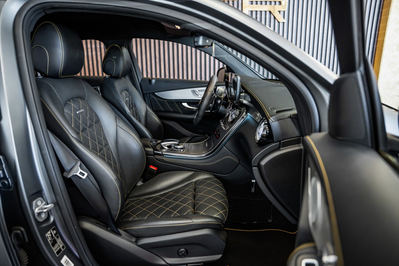 MERCEDES-BENZ GLC Coupé 63 S AMG Edition 1 4Matic+ 9G-Tronic-image-17